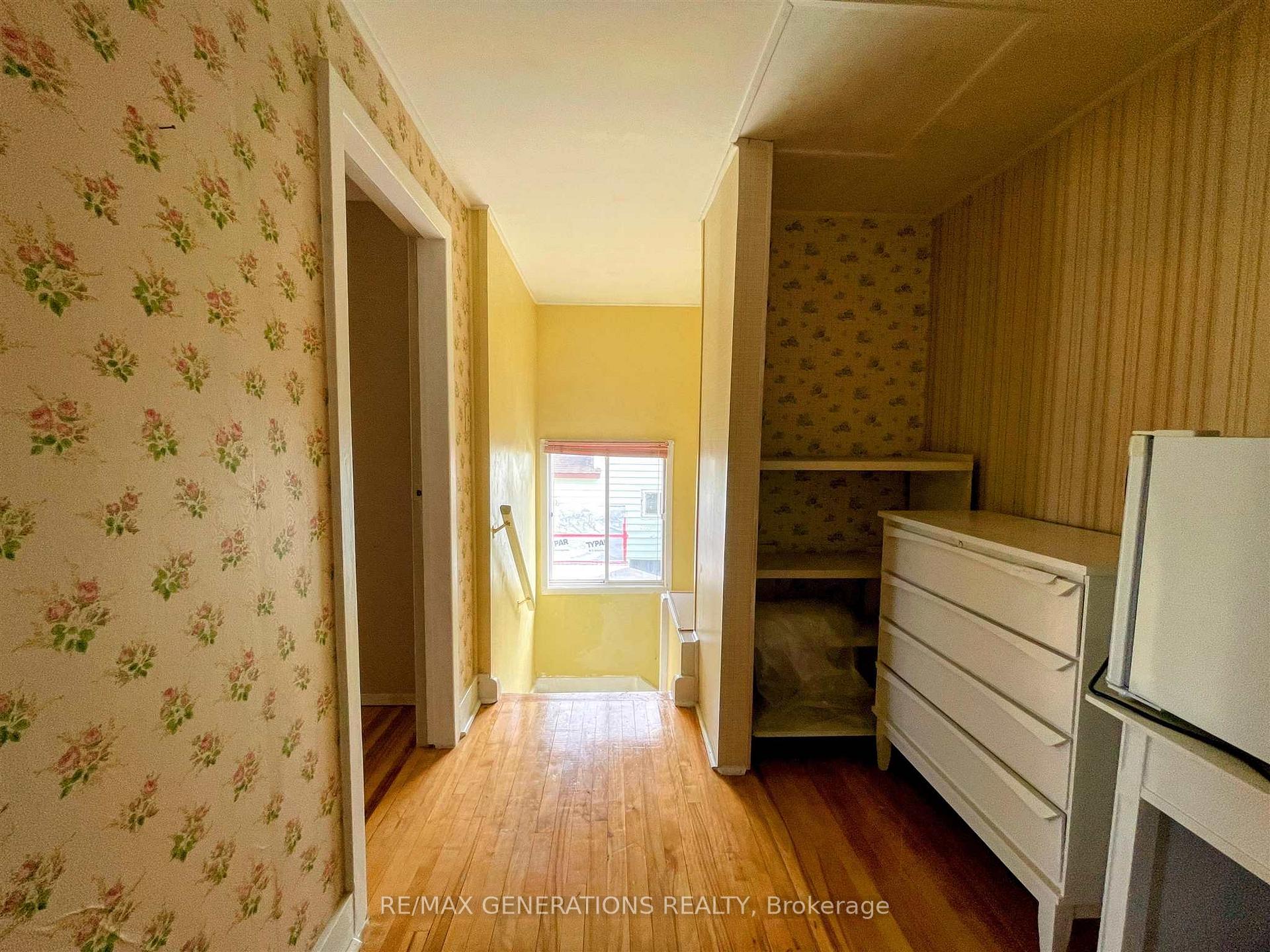 Photo 23 of 18 Ross Avenue, Marathon — HOMEH