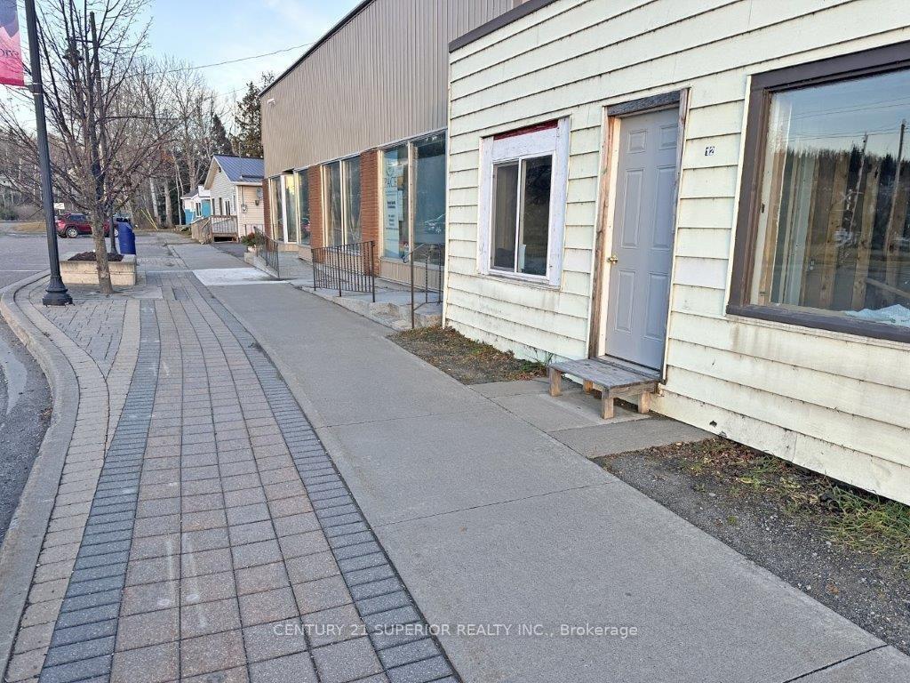 Photo 2 of 12 Front Street, Nipigon — HOMEH