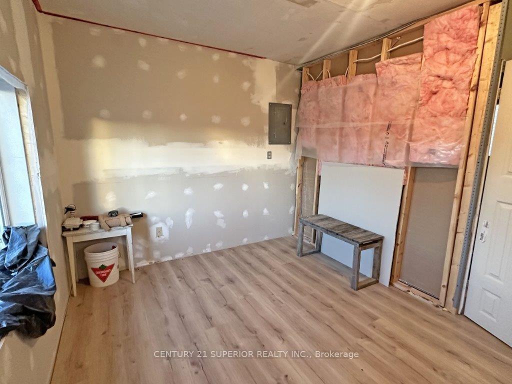 Photo 5 of 12 Front Street, Nipigon — HOMEH