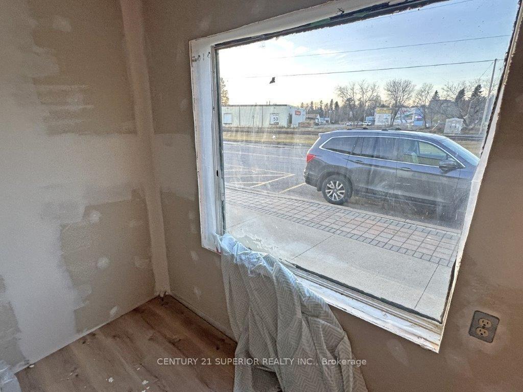 Photo 15 of 12 Front Street, Nipigon — HOMEH