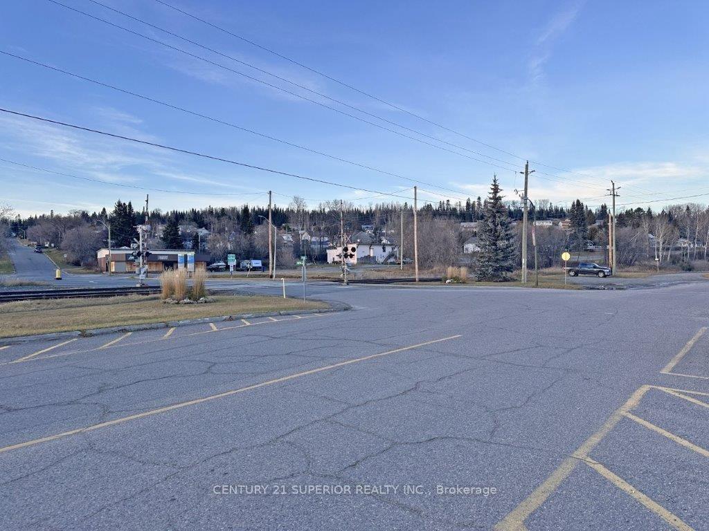 Photo 20 of 12 Front Street, Nipigon — HOMEH
