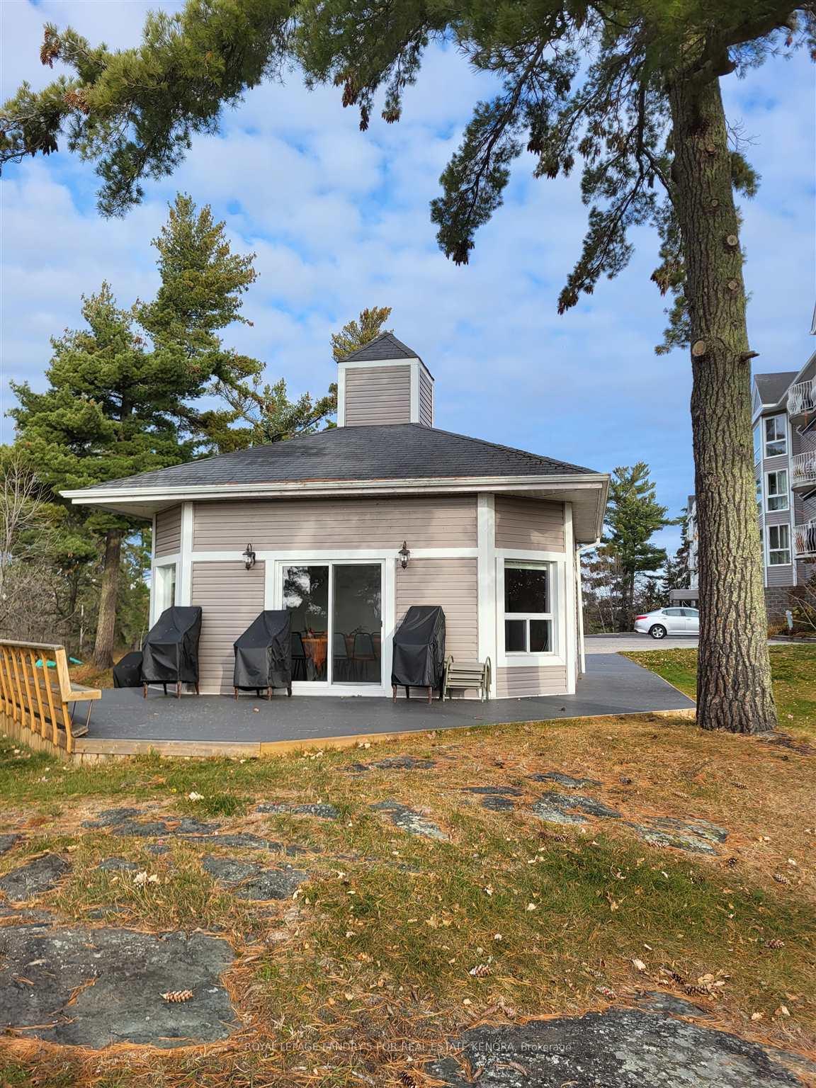 Photo 4 of Unit 210, 471 Lakeview Drive, Kenora, Norman — HOMEH
