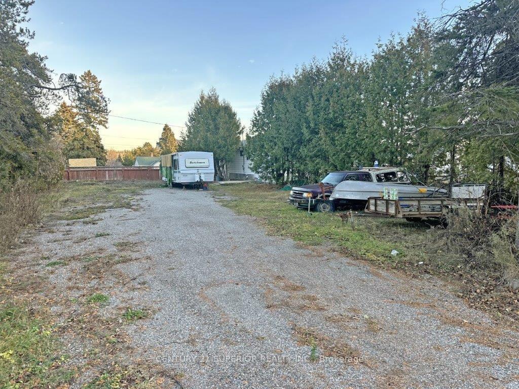 Photo 2 of 94 Front Street, Nipigon — HOMEH
