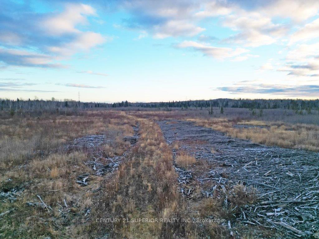 Photo 4 of PCL 8785 Fish Hatchery Road, Dorion — HOMEH