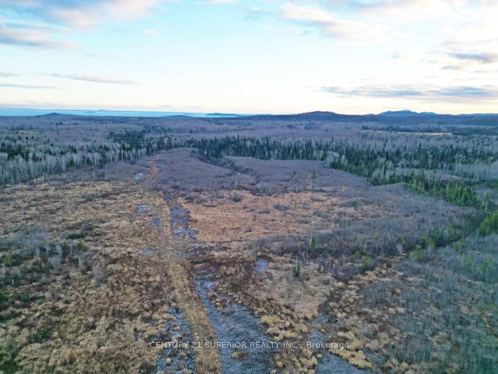 Photo 18 of PCL 8785 Fish Hatchery Road, Dorion — HOMEH