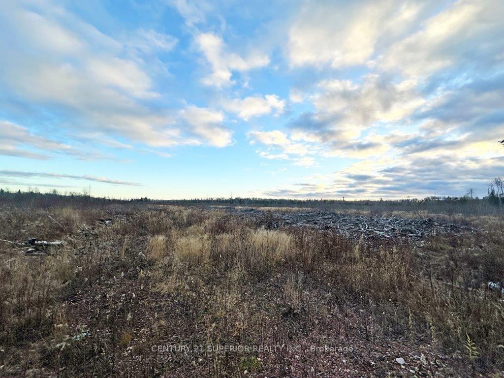 Photo 23 of PCL 8785 Fish Hatchery Road, Dorion — HOMEH