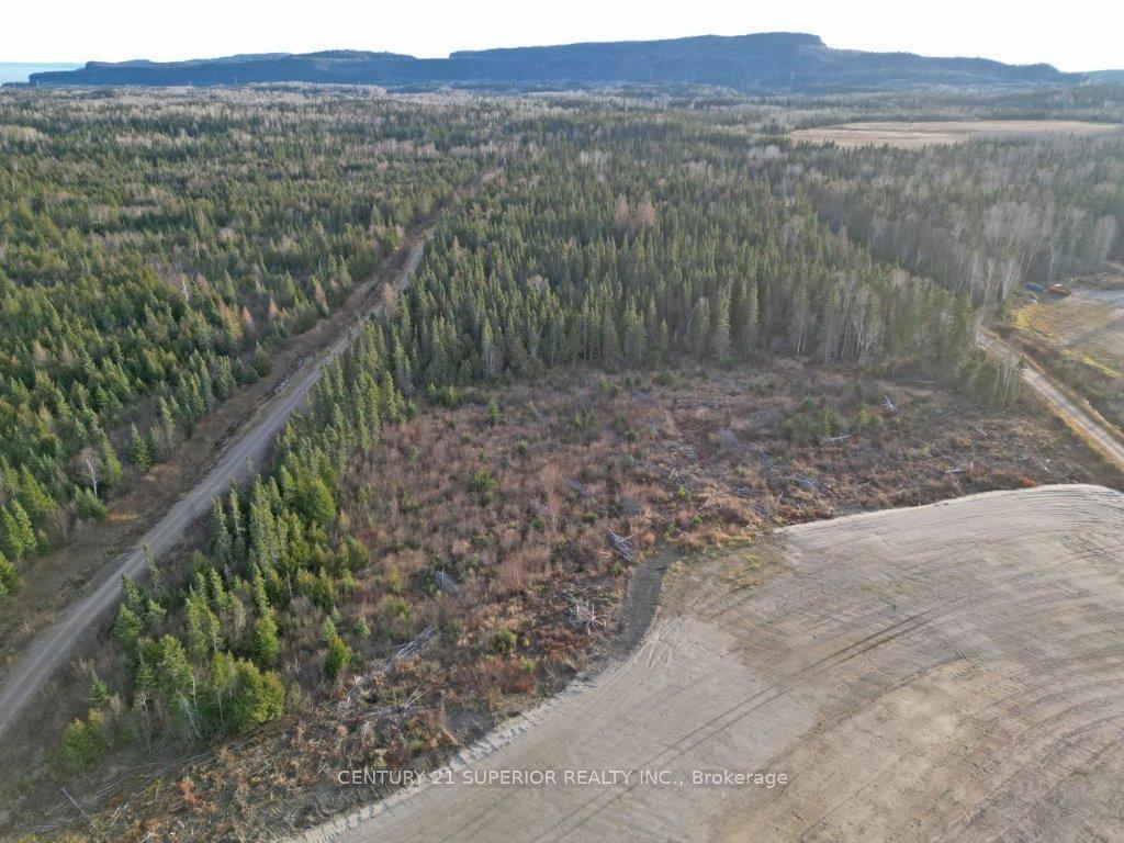 Front of 411 Hwy 11-17