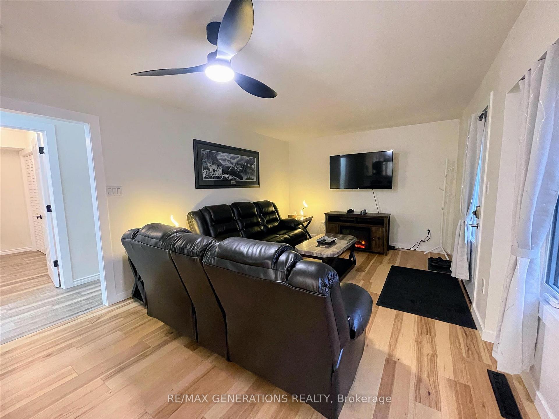 Photo 3 of 70 Neebig Avenue, Manitouwadge — HOMEH