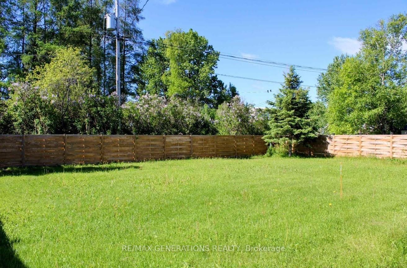 Photo 36 of 70 Neebig Avenue, Manitouwadge — HOMEH