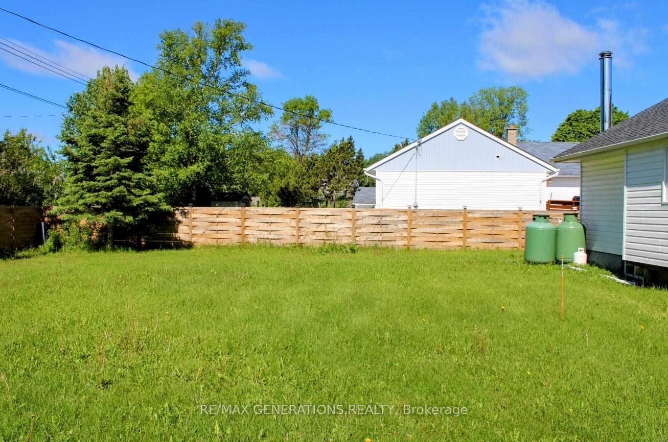 Photo 37 of 70 Neebig Avenue, Manitouwadge — HOMEH