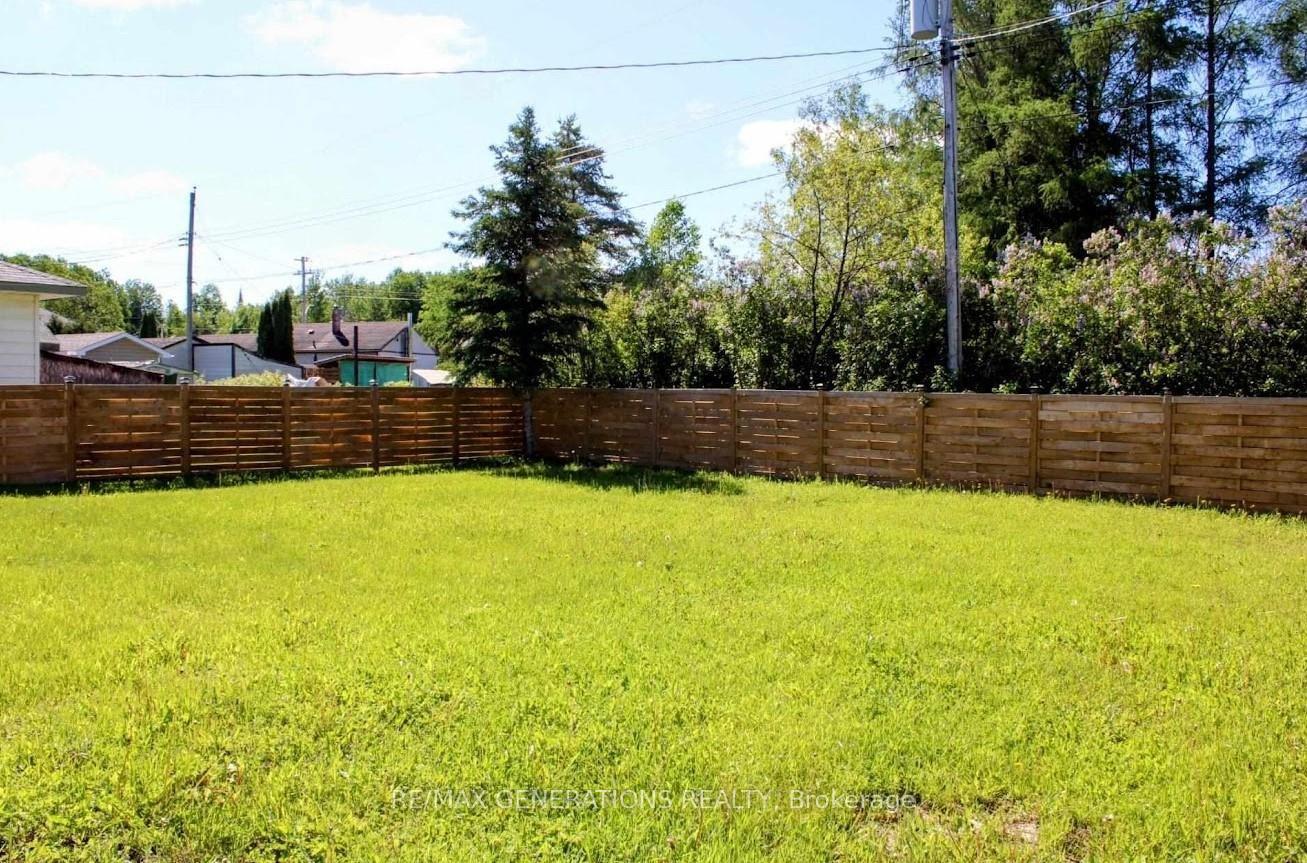 Photo 38 of 70 Neebig Avenue, Manitouwadge — HOMEH