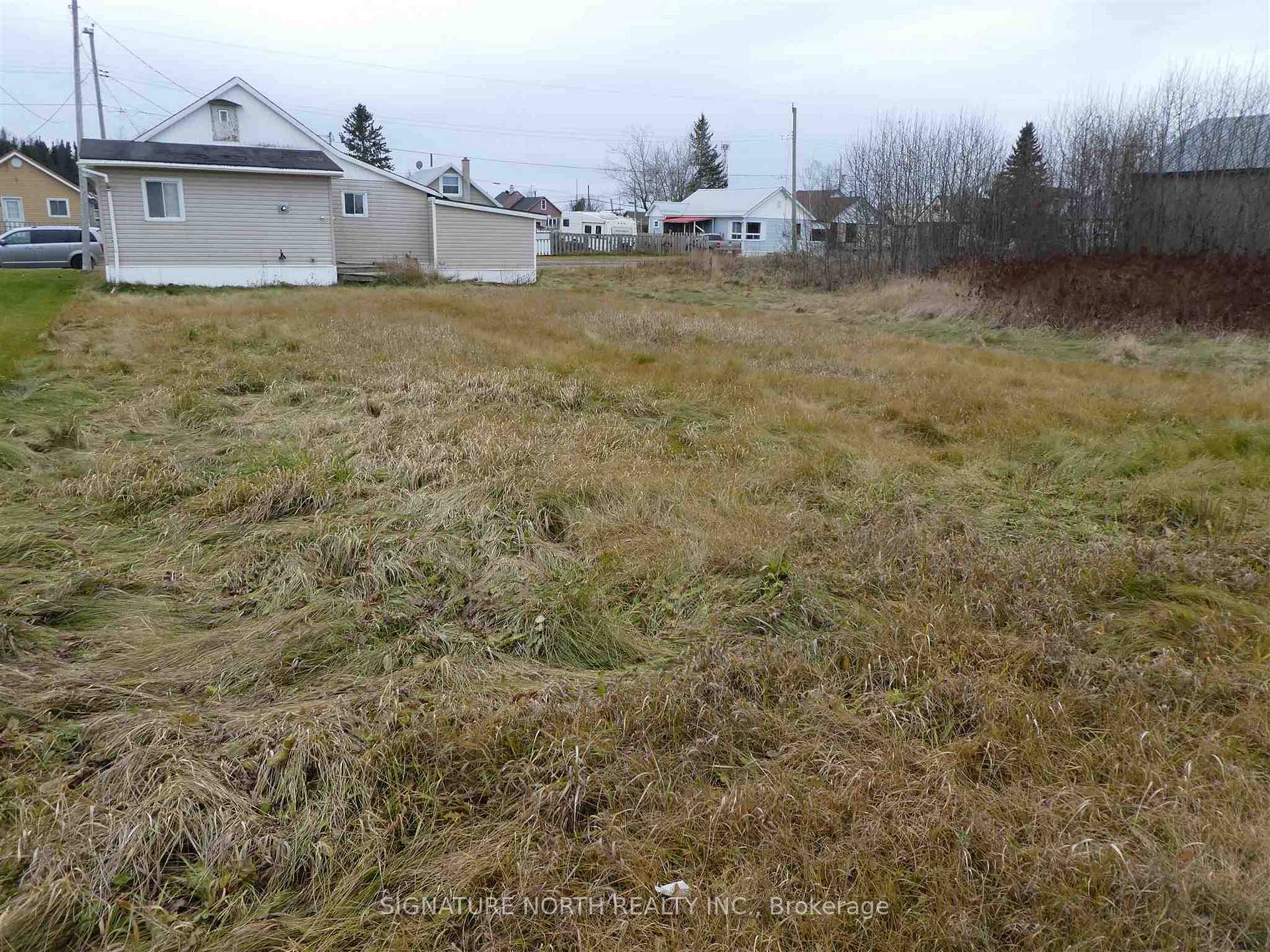 Photo 35 of 208 Third Ave SE, Greenstone — HOMEH