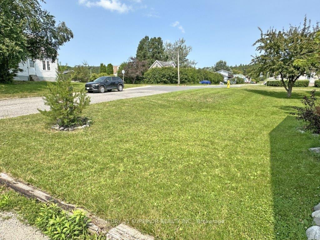 Photo 3 of 152 Hudson Street, Nipigon — HOMEH