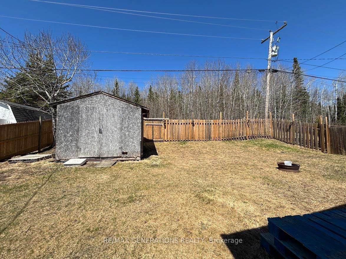 Photo 37 of 73 Warbler Drive, Manitouwadge — HOMEH