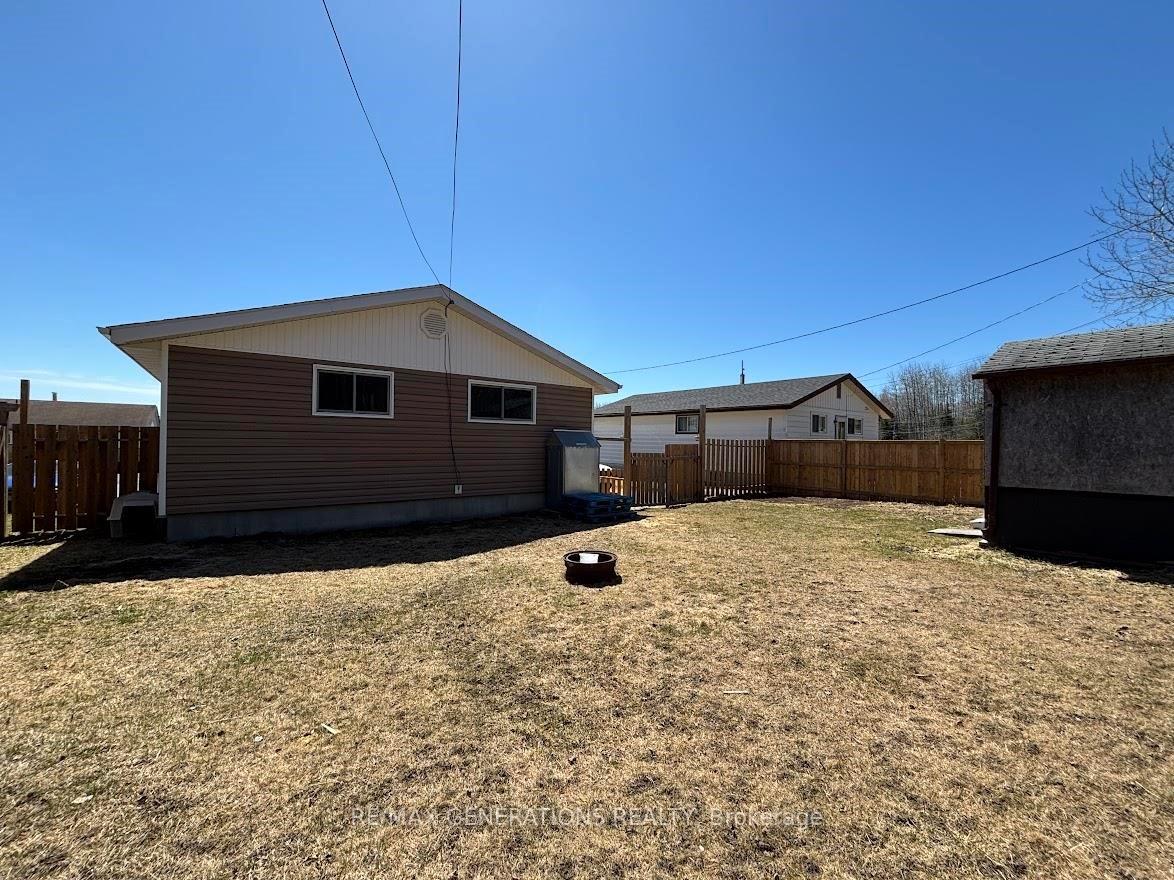 Photo 41 of 73 Warbler Drive, Manitouwadge — HOMEH