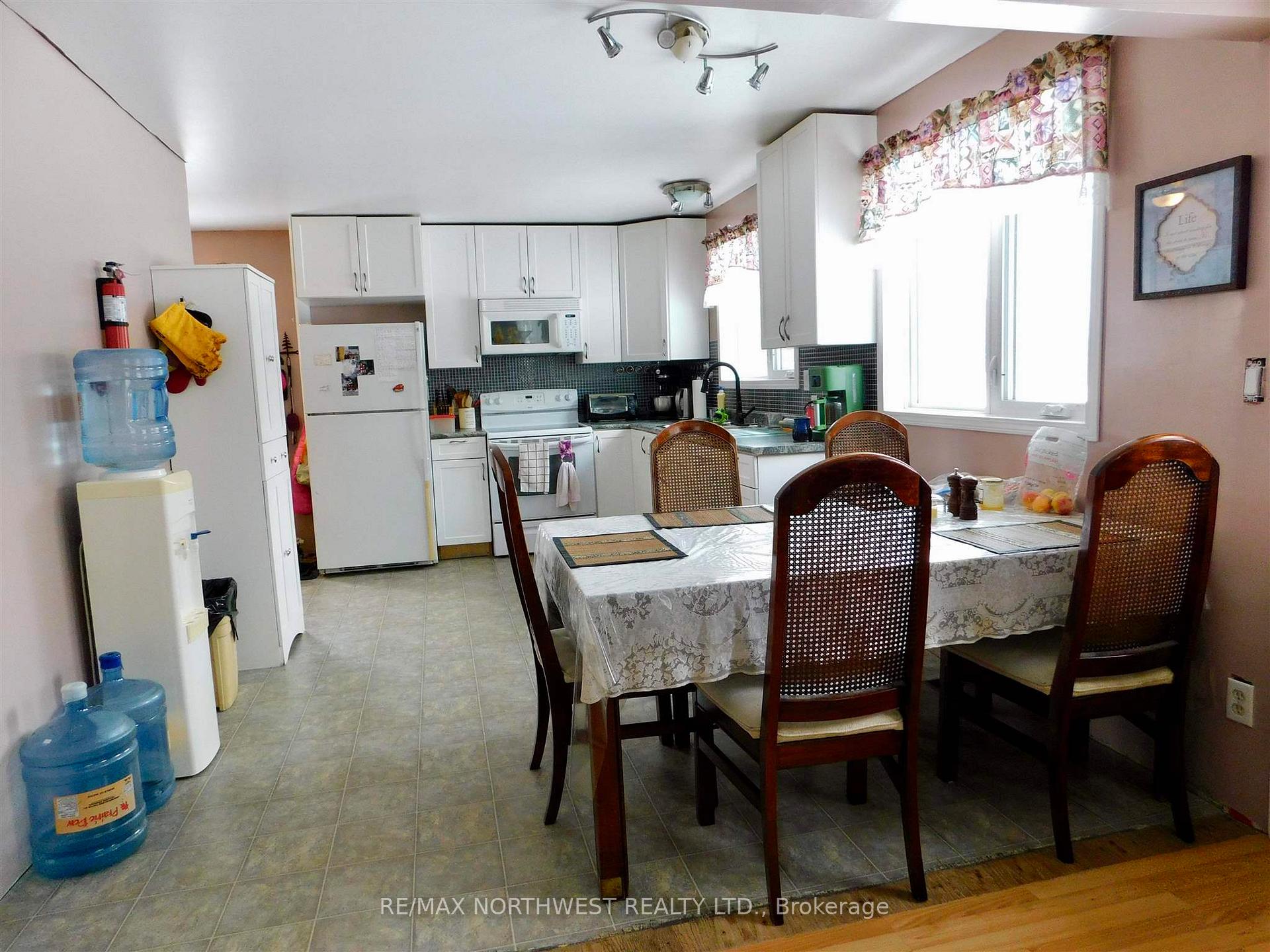 Photo 10 of 14452 Hwy 17, Dryden, Thunder Lake — HOMEH