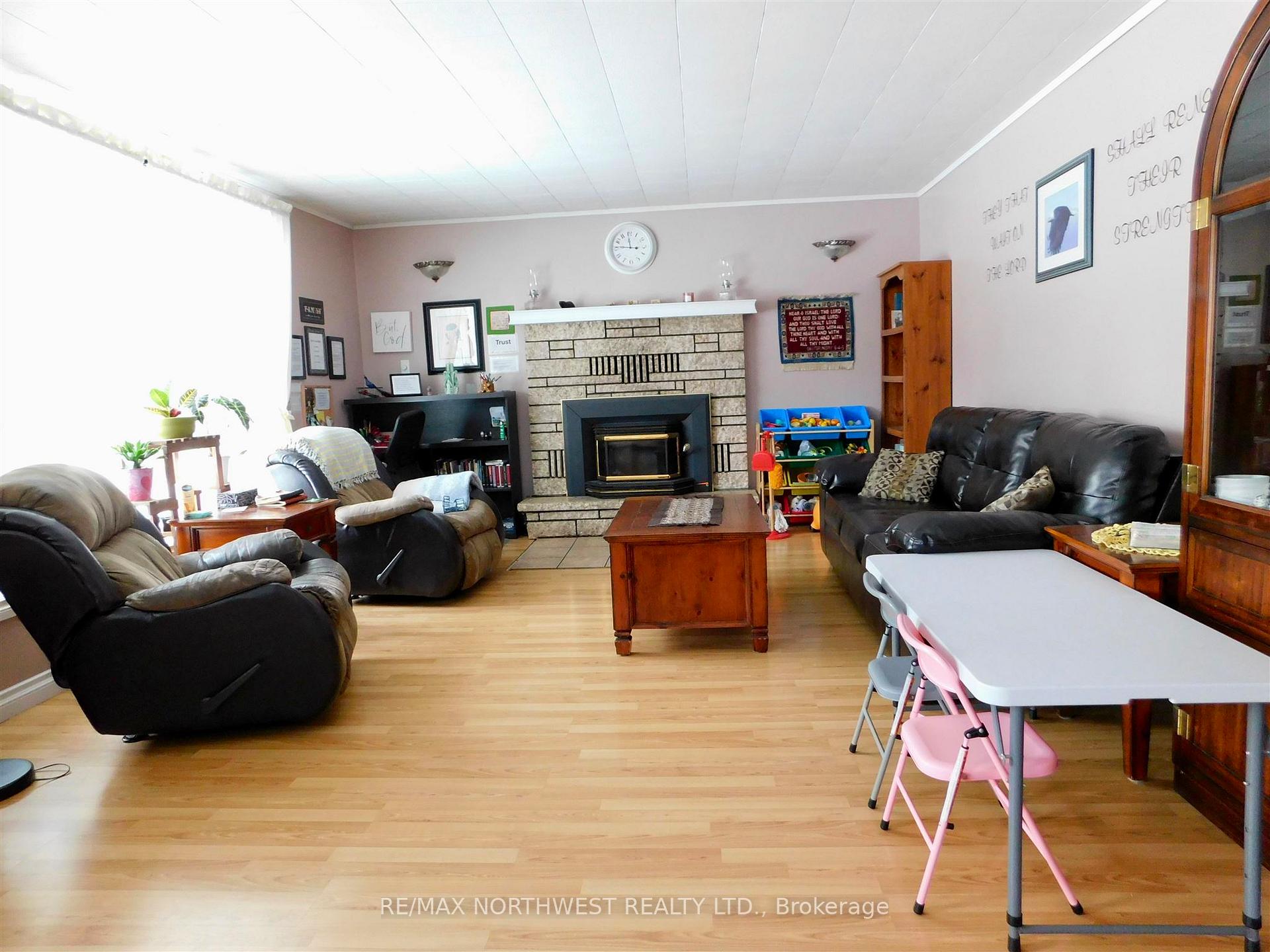 Photo 11 of 14452 Hwy 17, Dryden, Thunder Lake — HOMEH