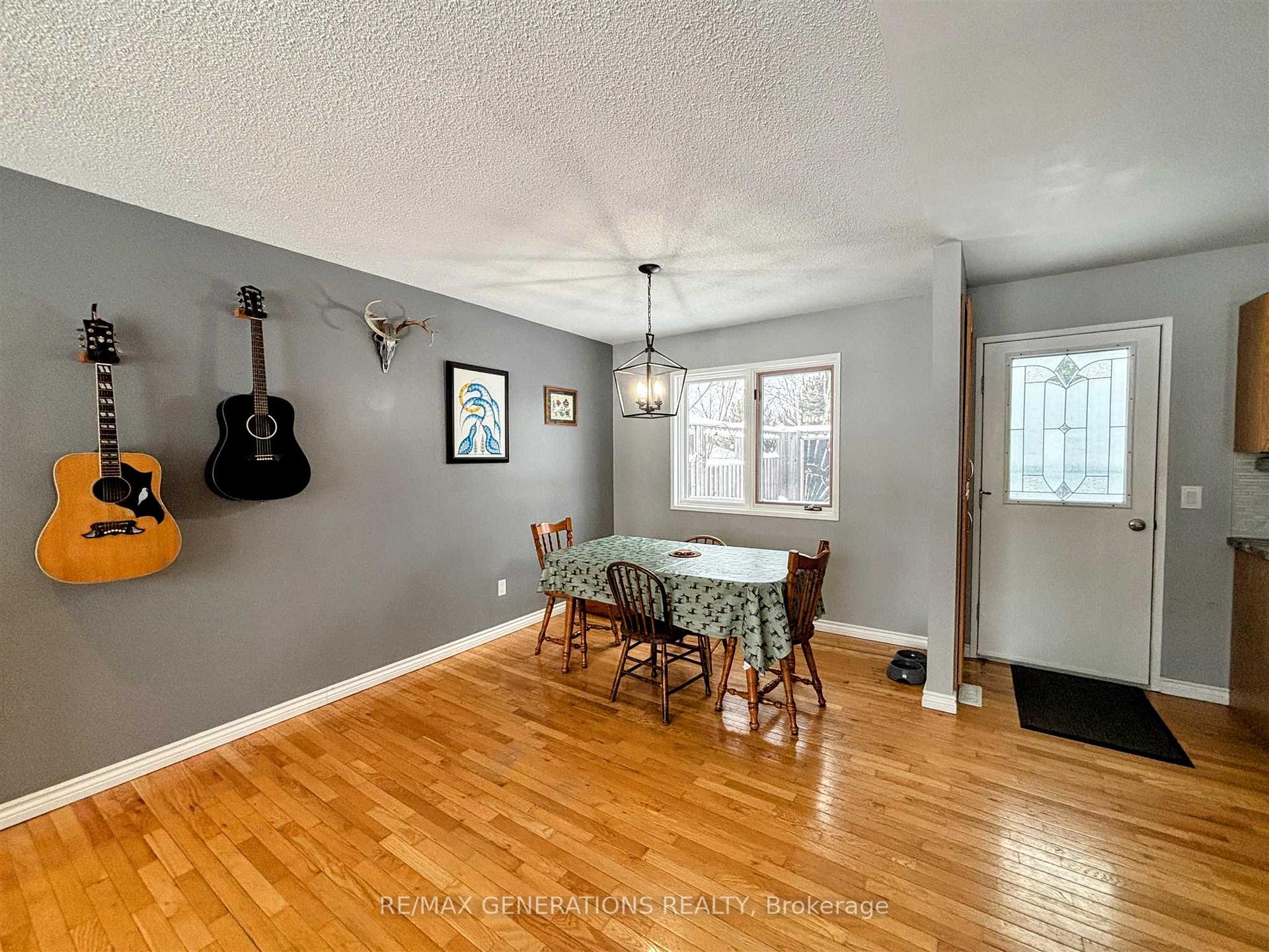 Photo 7 of 13 Pinewood Walk, Marathon — HOMEH