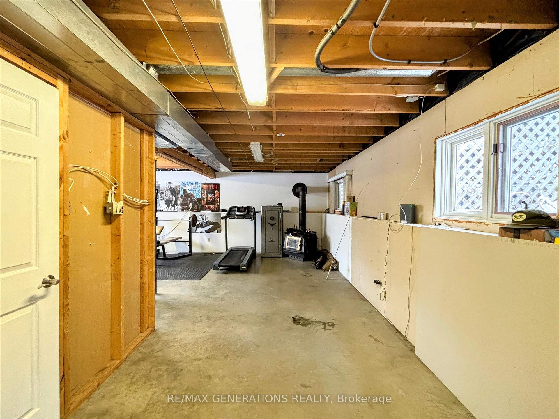 Photo 17 of 13 Pinewood Walk, Marathon — HOMEH