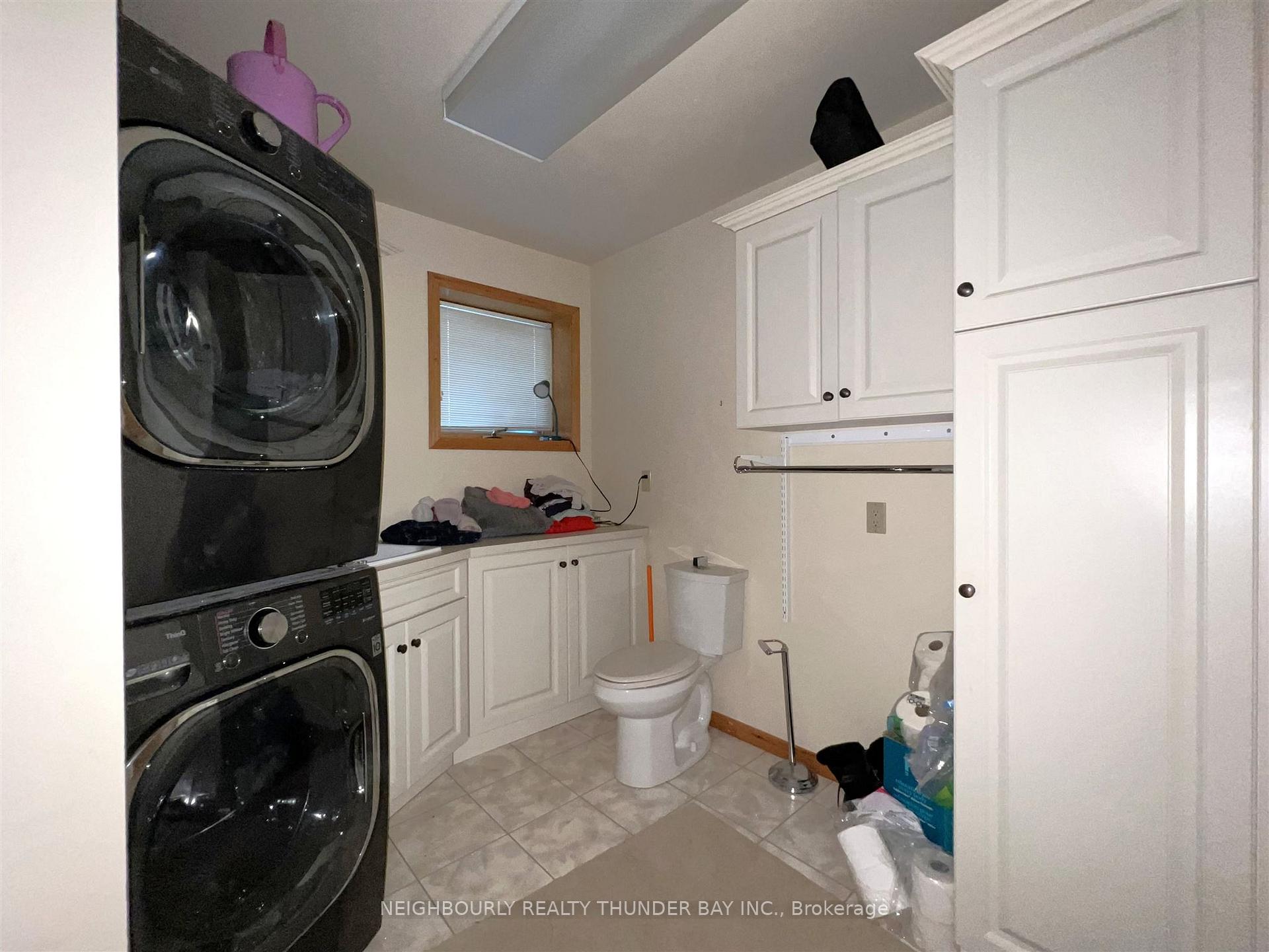 Photo 19 of 170 Island Avenue, Neebing, Blake — HOMEH