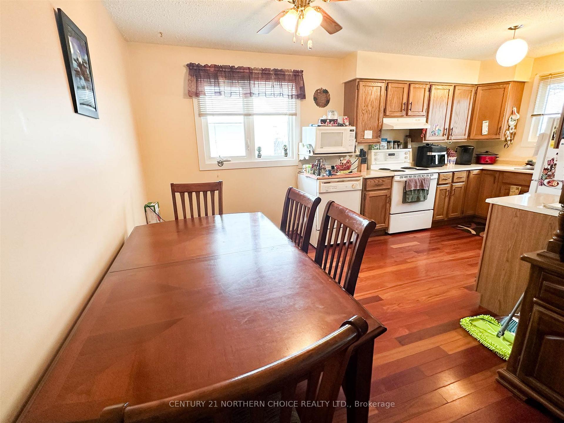 Photo 10 of 30 Seventh Street, Red Lake — HOMEH