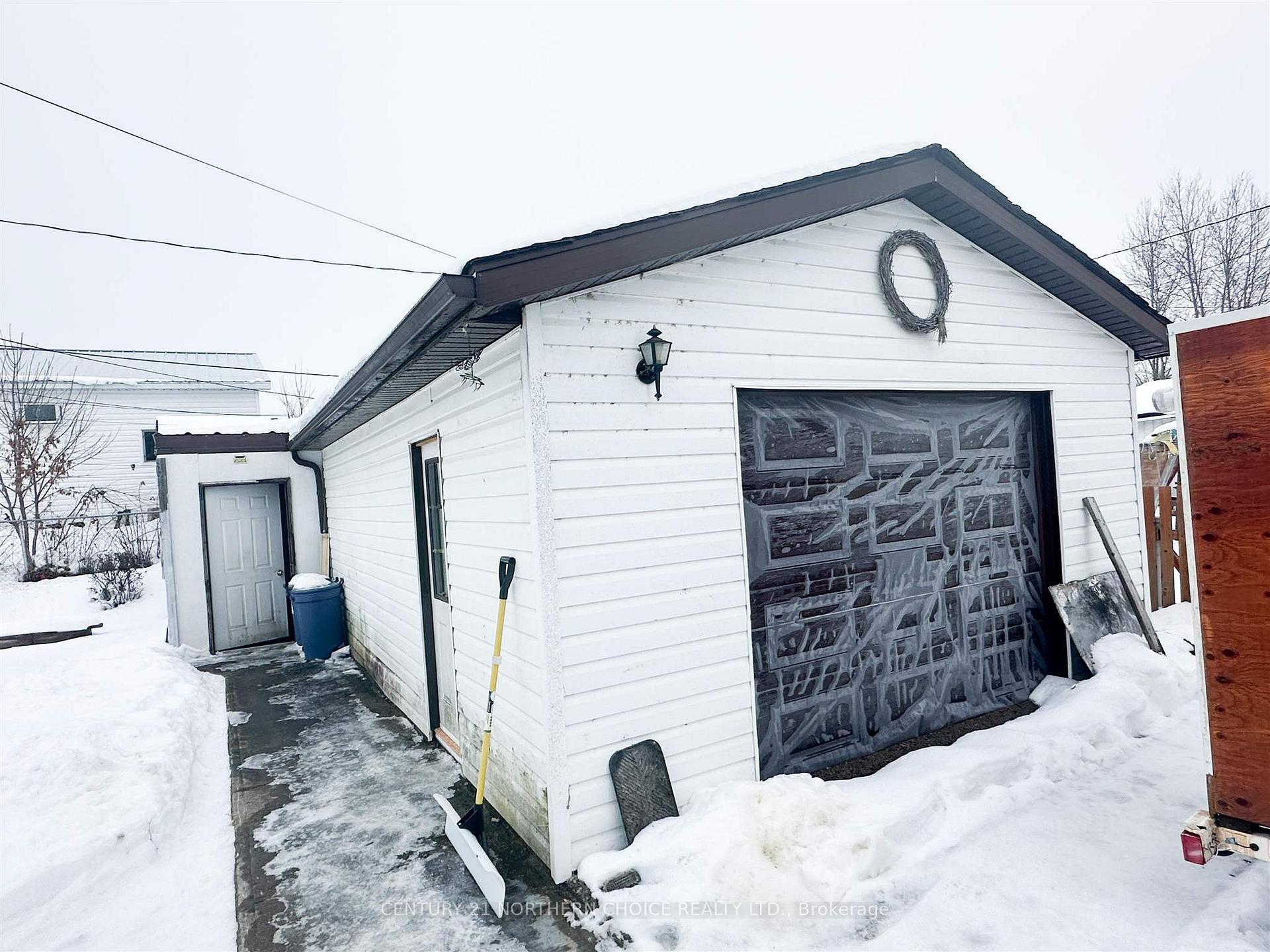 Photo 20 of 30 Seventh Street, Red Lake — HOMEH