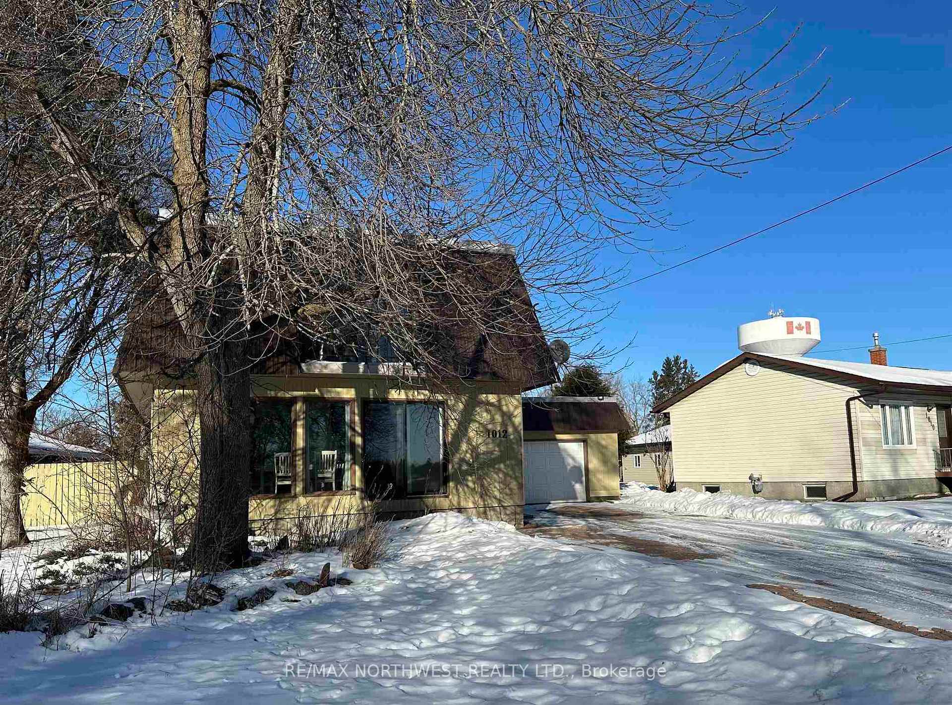 Photo 2 of 1012 River Road W, Fort Frances — HOMEH
