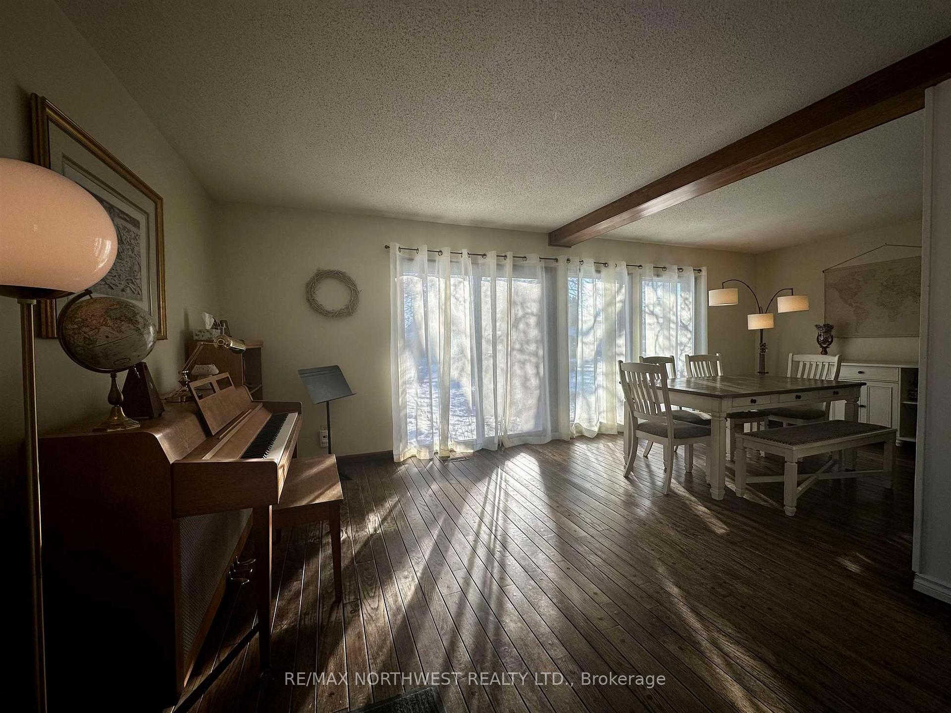Photo 4 of 1012 River Road W, Fort Frances — HOMEH