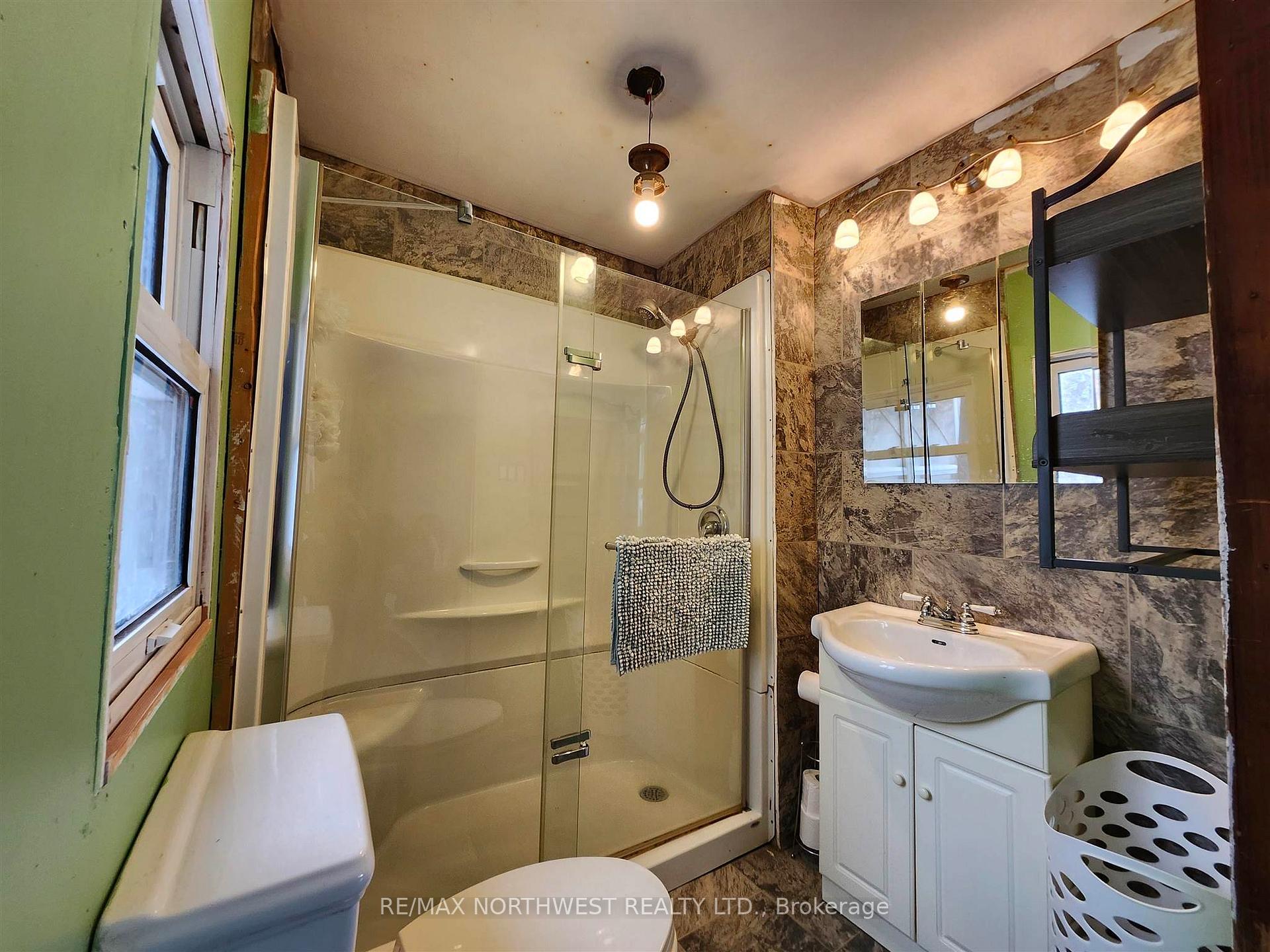 Photo 11 of 164 Third Avenue, Kenora Remote Area, Redditt — HOMEH