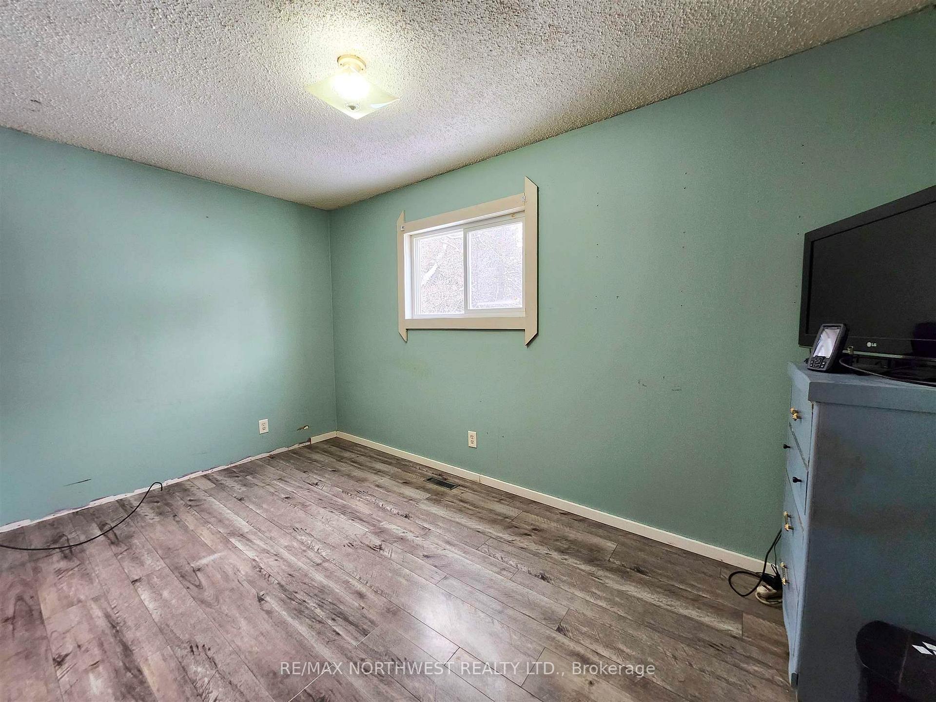 Photo 16 of 164 Third Avenue, Kenora Remote Area, Redditt — HOMEH