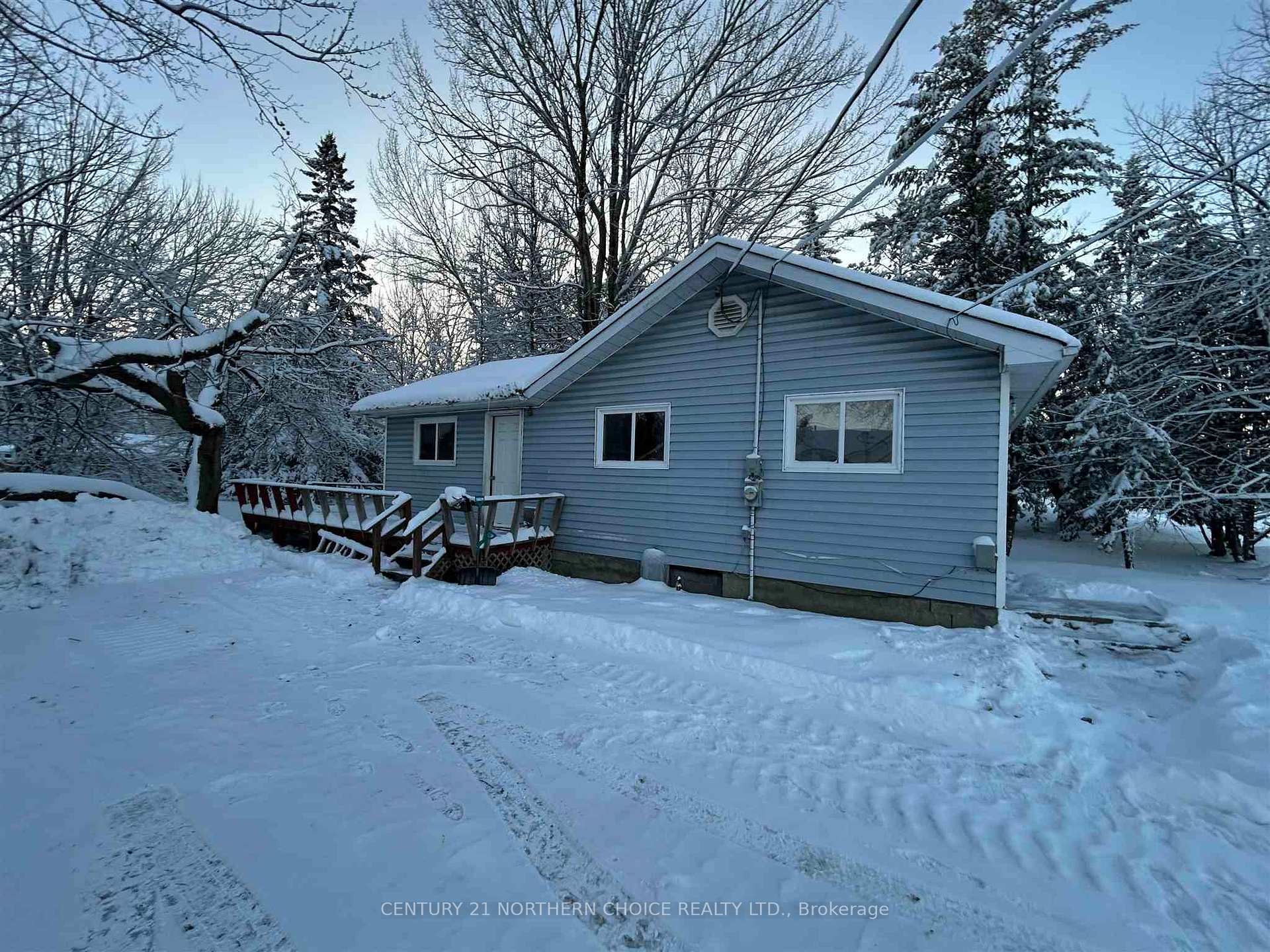 Photo 38 of 1109 Kings Highway, Fort Frances — HOMEH