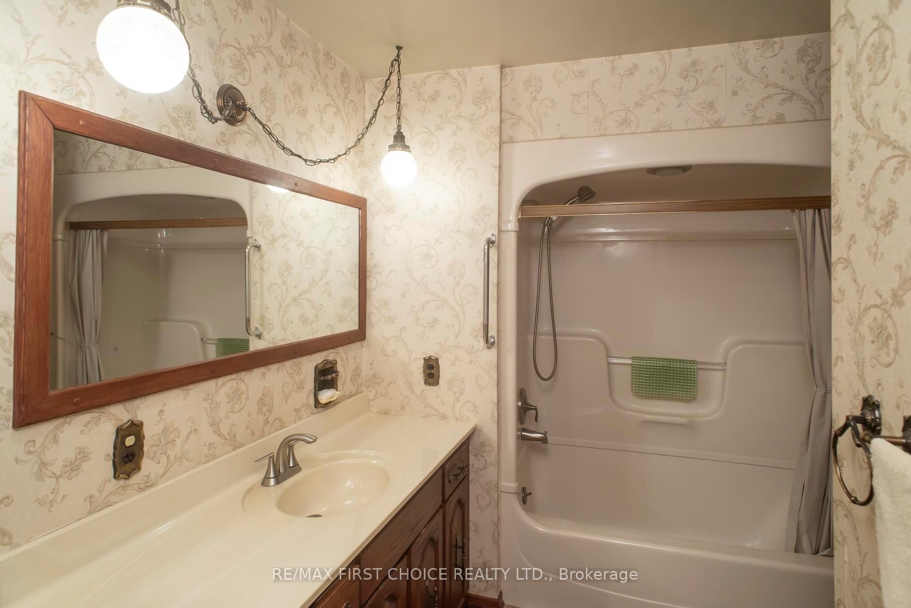 Photo 26 of 345 Boundary Drive, Neebing, Blake — HOMEH