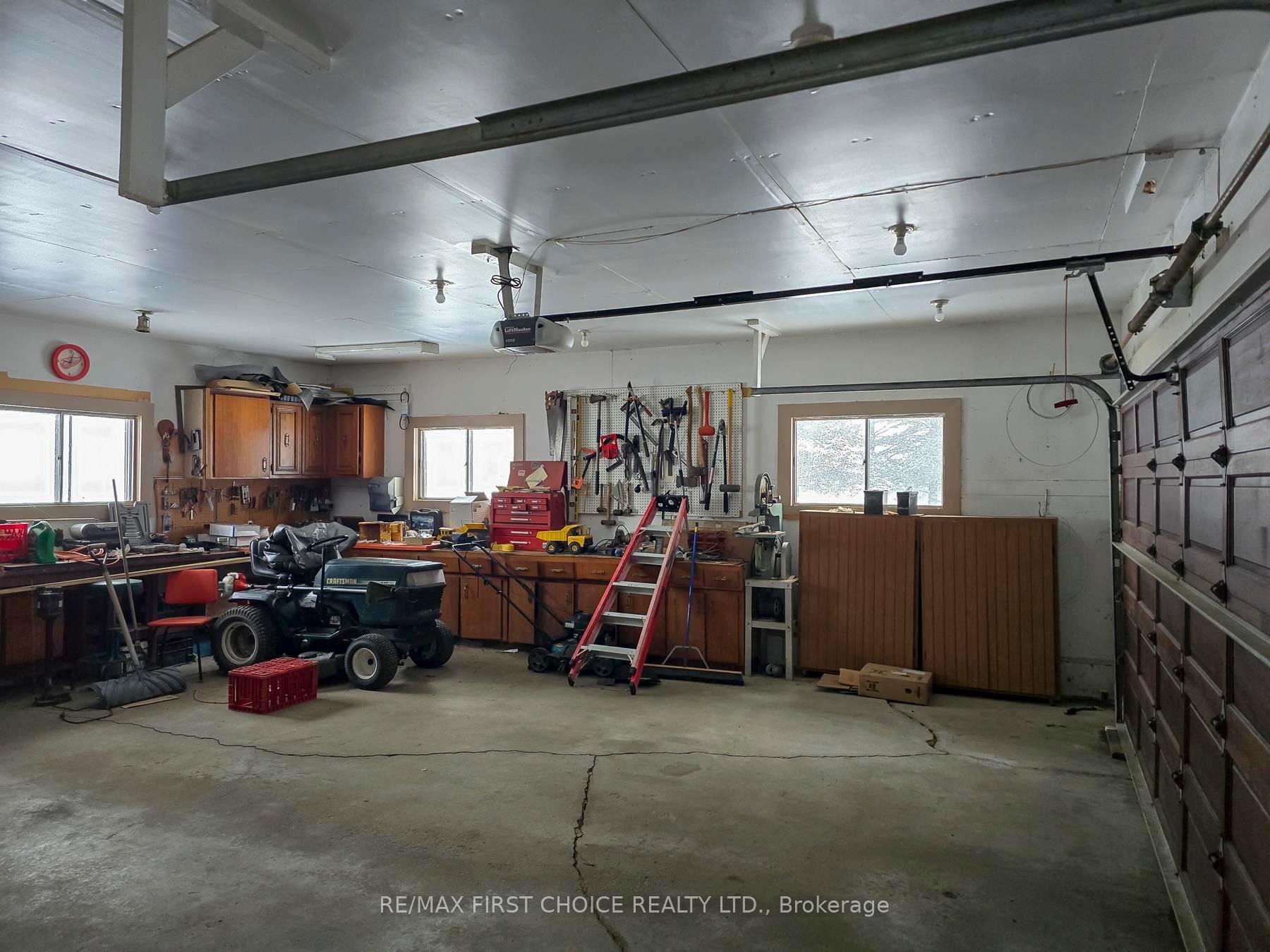 Photo 40 of 345 Boundary Drive, Neebing, Blake — HOMEH