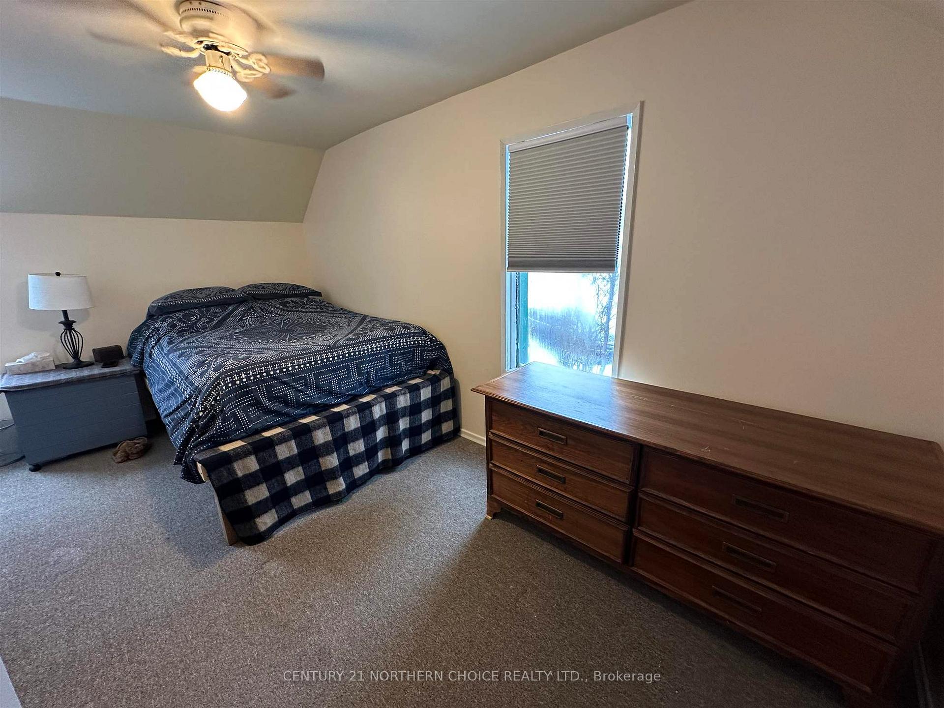 Photo 15 of 217 Fourth Street N, Kenora, North End — HOMEH