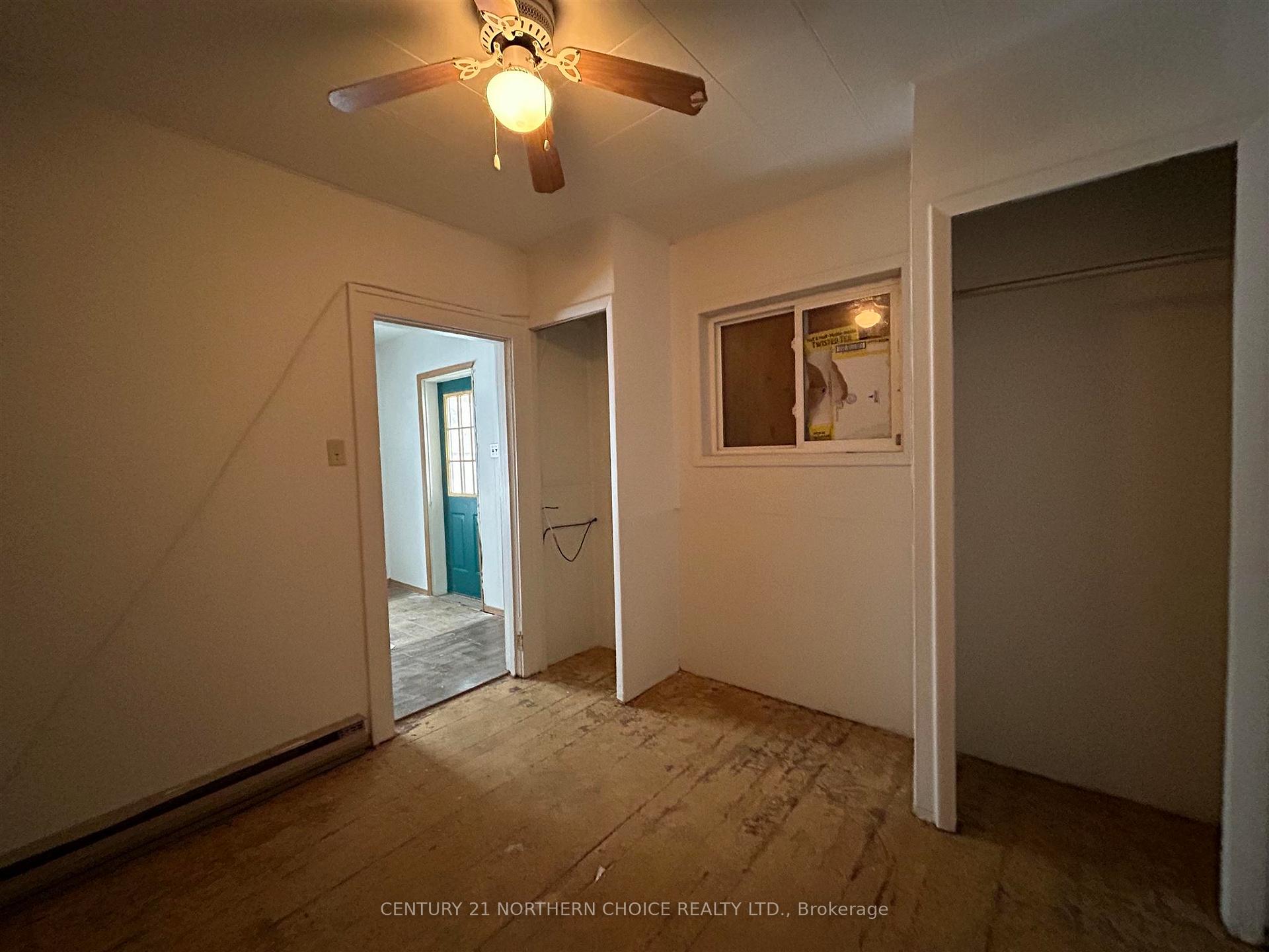 Photo 8 of 413 Crowe Avenue, Fort Frances — HOMEH