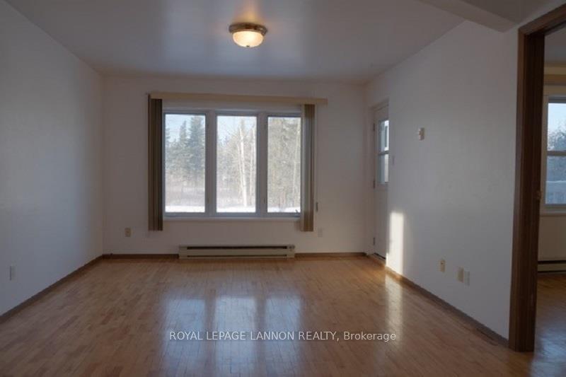 Photo 9 of 511 First Street, Greenstone — HOMEH