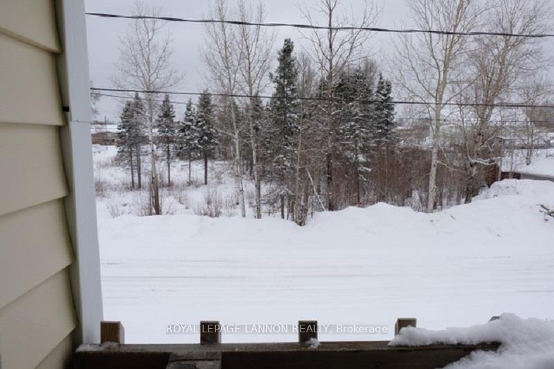 Photo 14 of 511 First Street, Greenstone — HOMEH