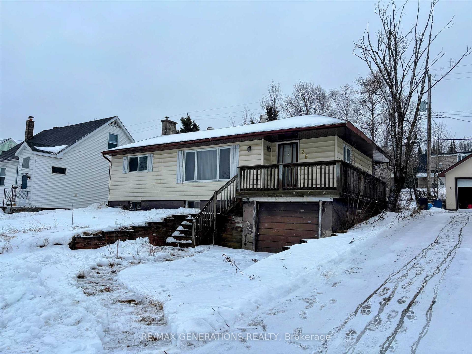 Photo 2 of 26 Neebig Avenue, Manitouwadge — HOMEH