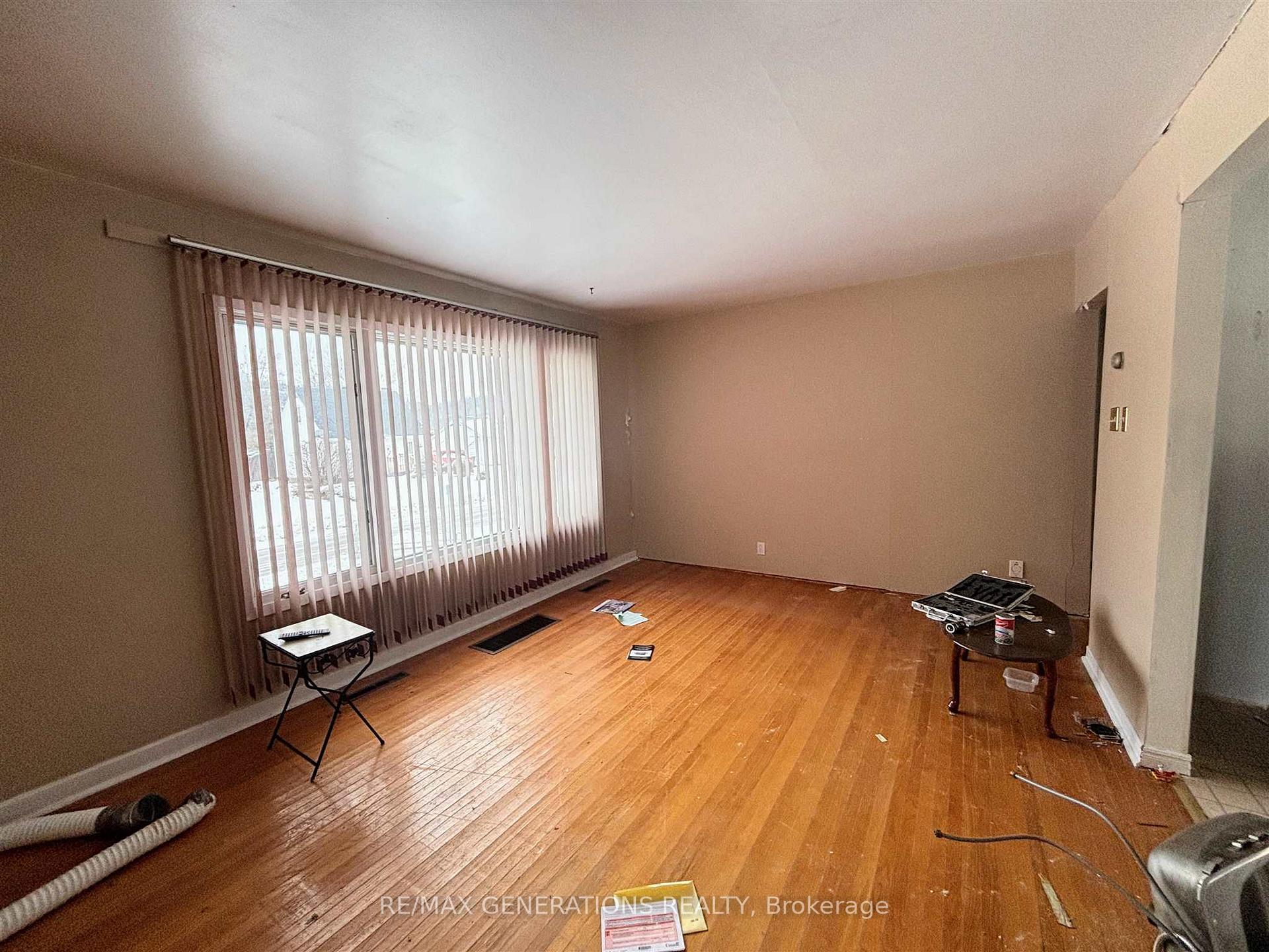 Photo 3 of 26 Neebig Avenue, Manitouwadge — HOMEH