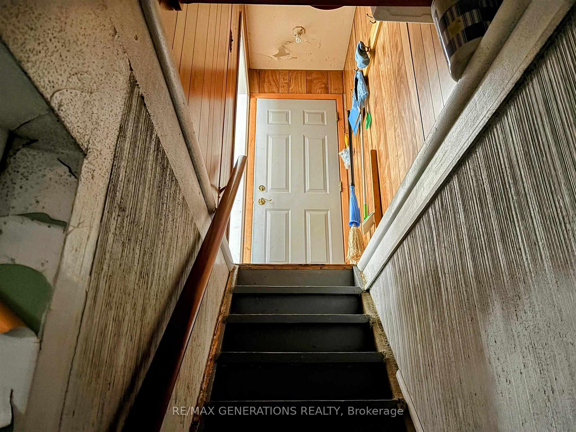 Photo 19 of 26 Neebig Avenue, Manitouwadge — HOMEH