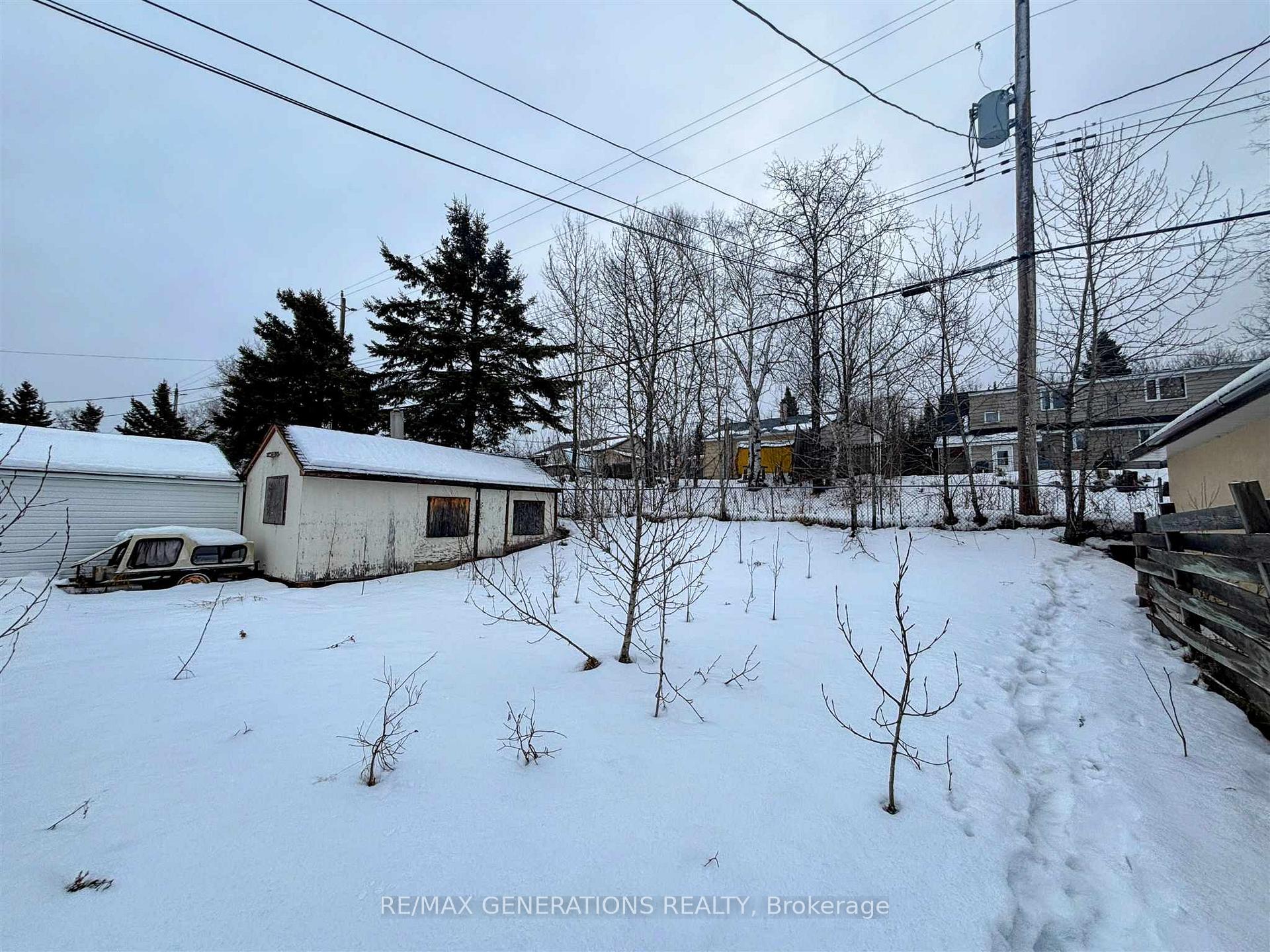 Photo 35 of 26 Neebig Avenue, Manitouwadge — HOMEH