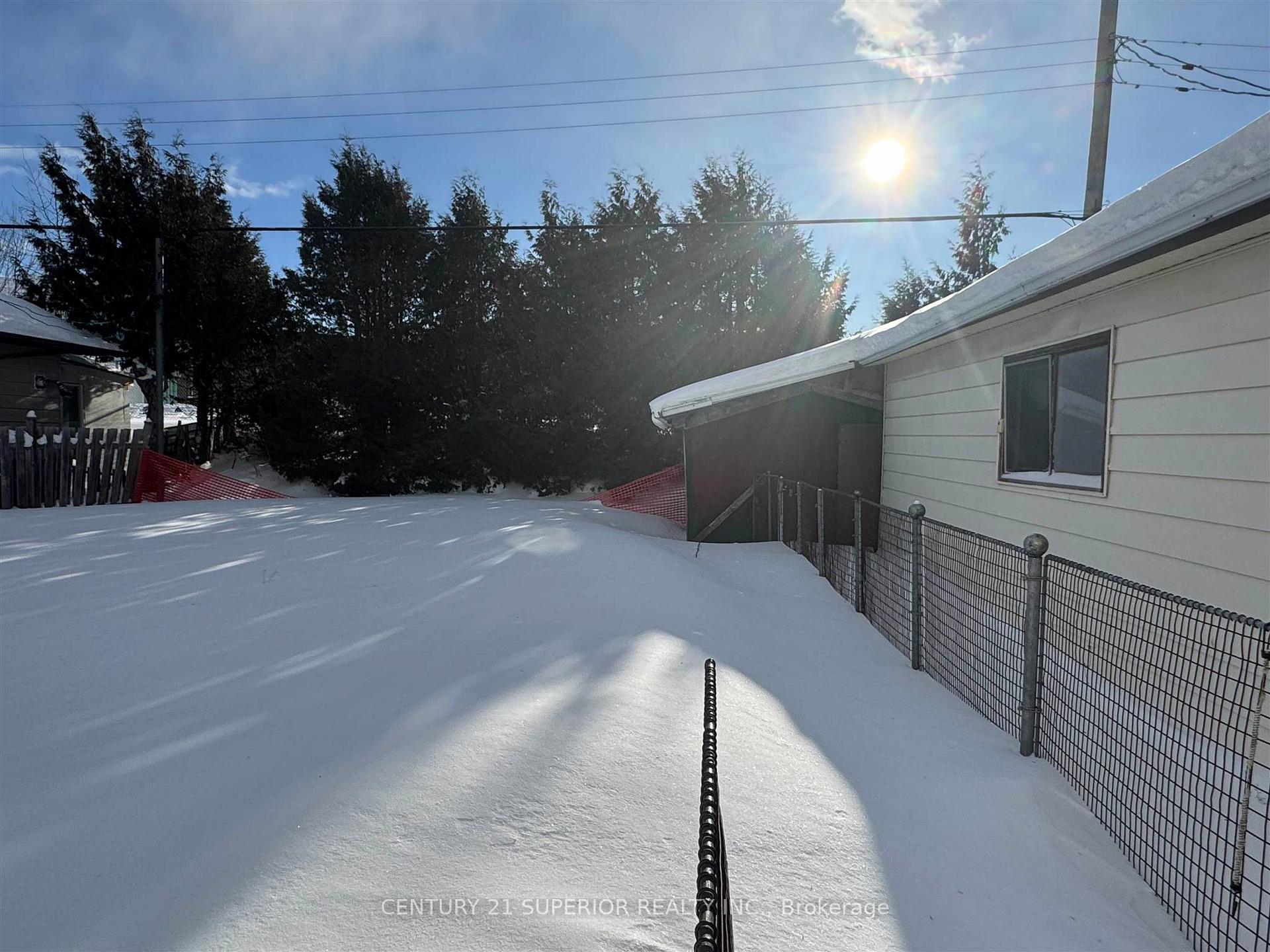 Photo 27 of 26 Ohsweken Road, Manitouwadge — HOMEH