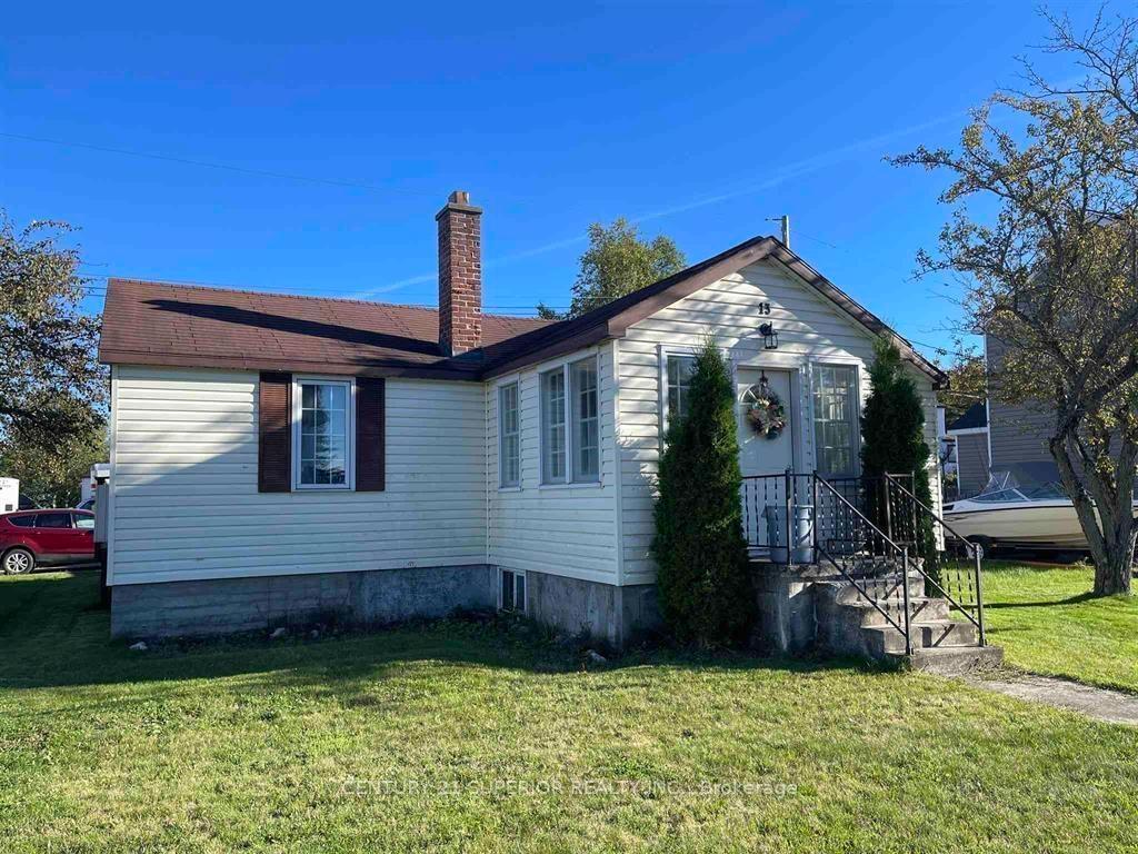 Photo 2 of 13 Drake Street, Marathon — HOMEH