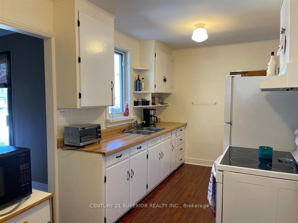 Photo 18 of 13 Drake Street, Marathon — HOMEH