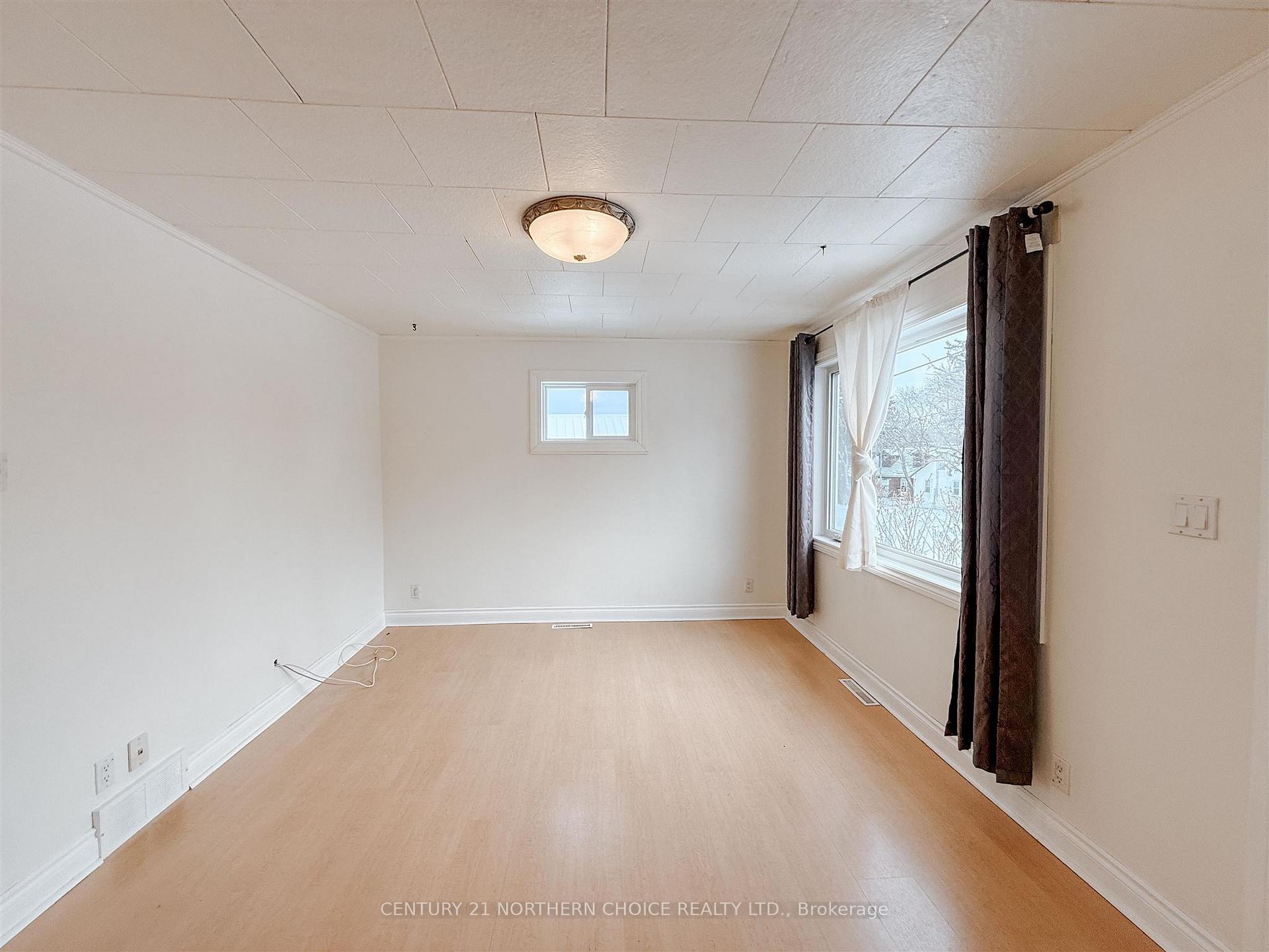 Photo 10 of 1326 River Drive, Kenora, Lakeside — HOMEH