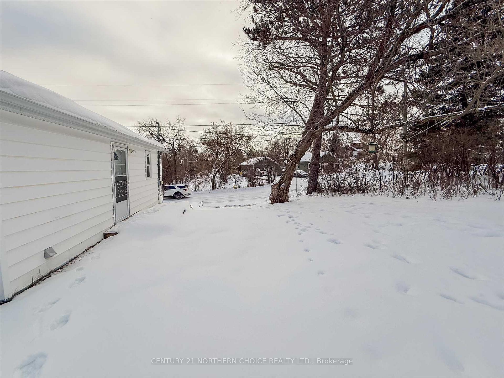Photo 25 of 1326 River Drive, Kenora, Lakeside — HOMEH