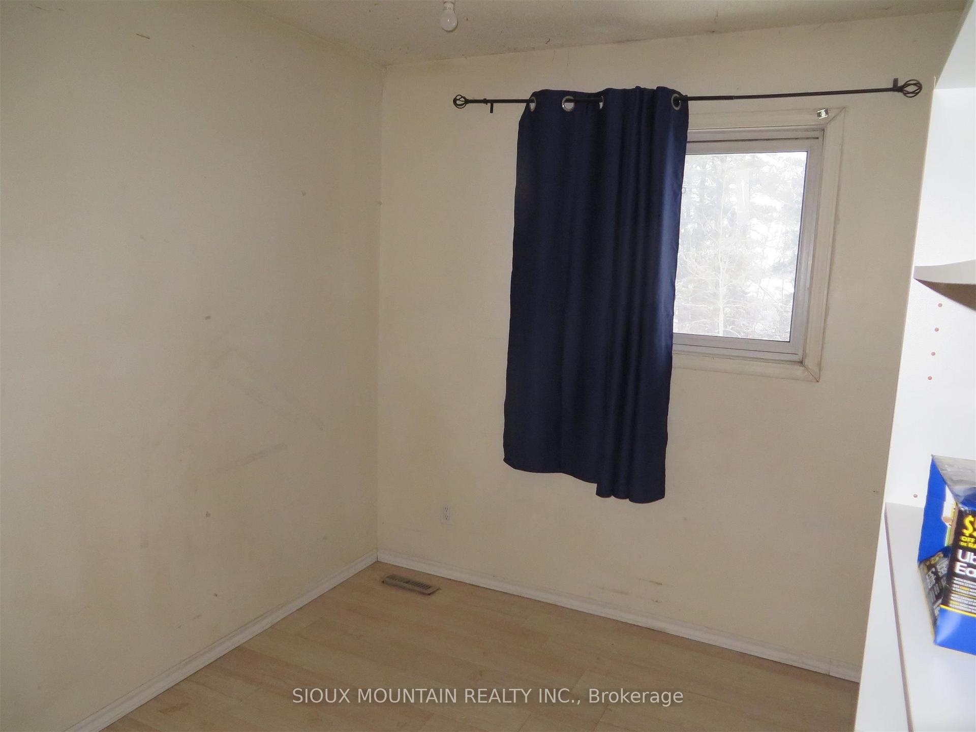 Photo 7 of 74 Lakeview Crescent, Pickle Lake — HOMEH