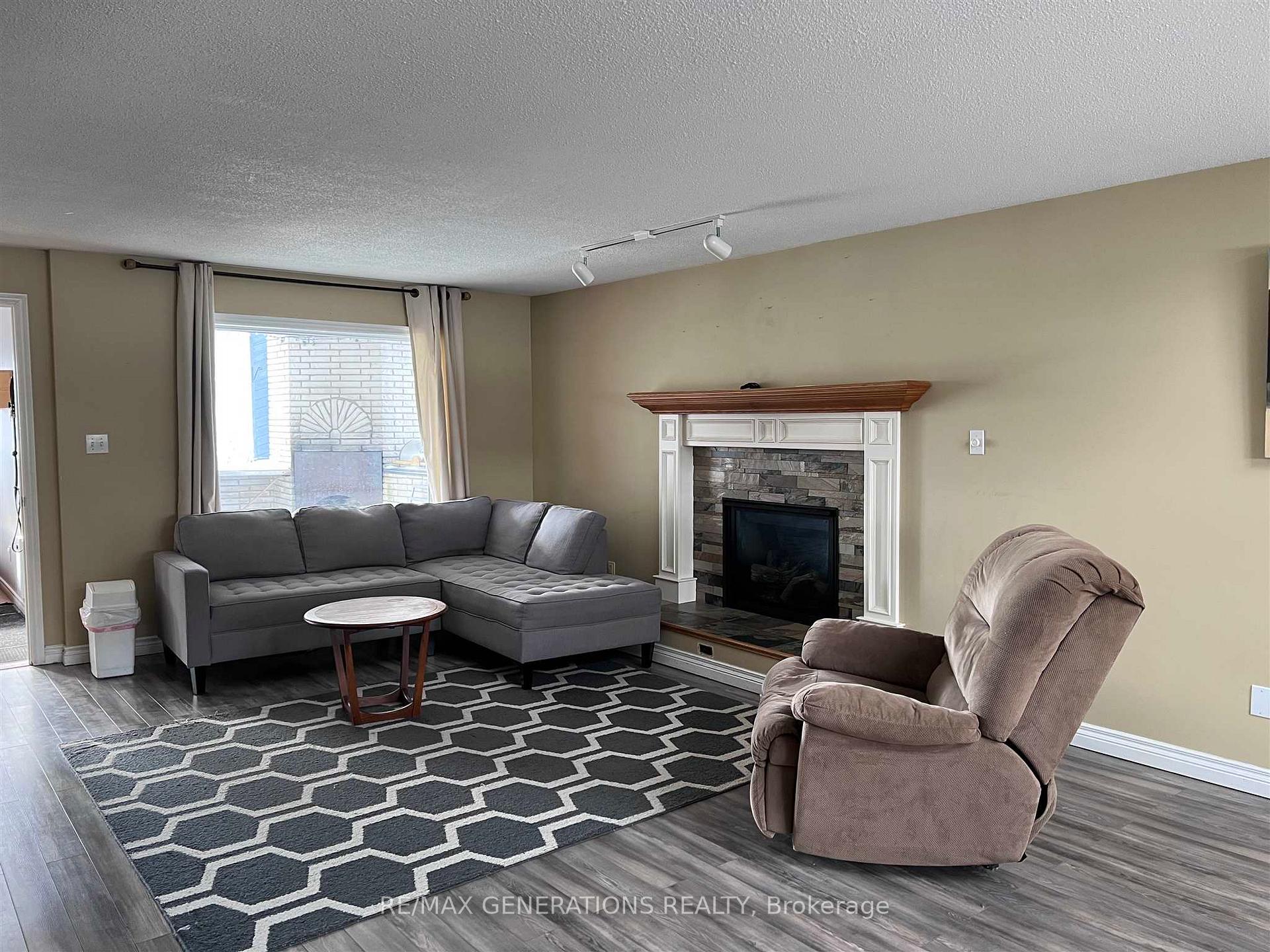 Photo 7 of 36 LaVerendrye Crescent, Marathon — HOMEH