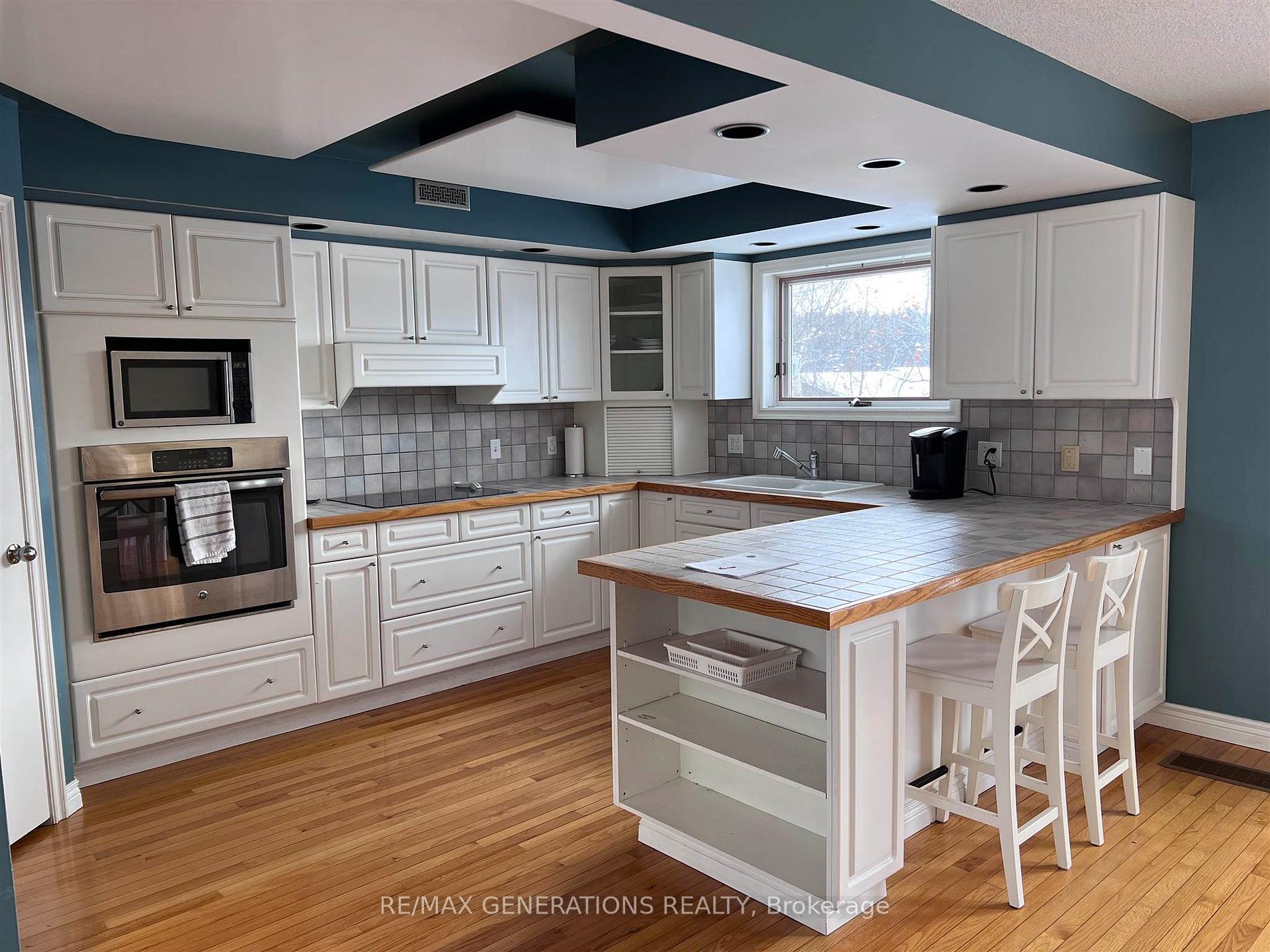 Photo 19 of 36 LaVerendrye Crescent, Marathon — HOMEH