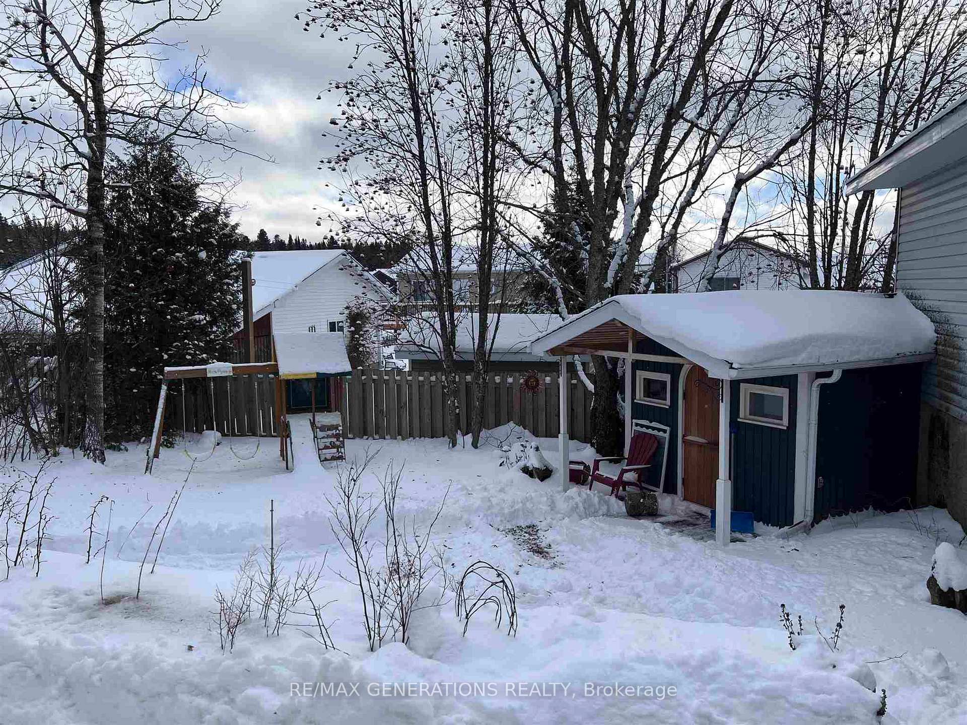 Photo 30 of 36 LaVerendrye Crescent, Marathon — HOMEH
